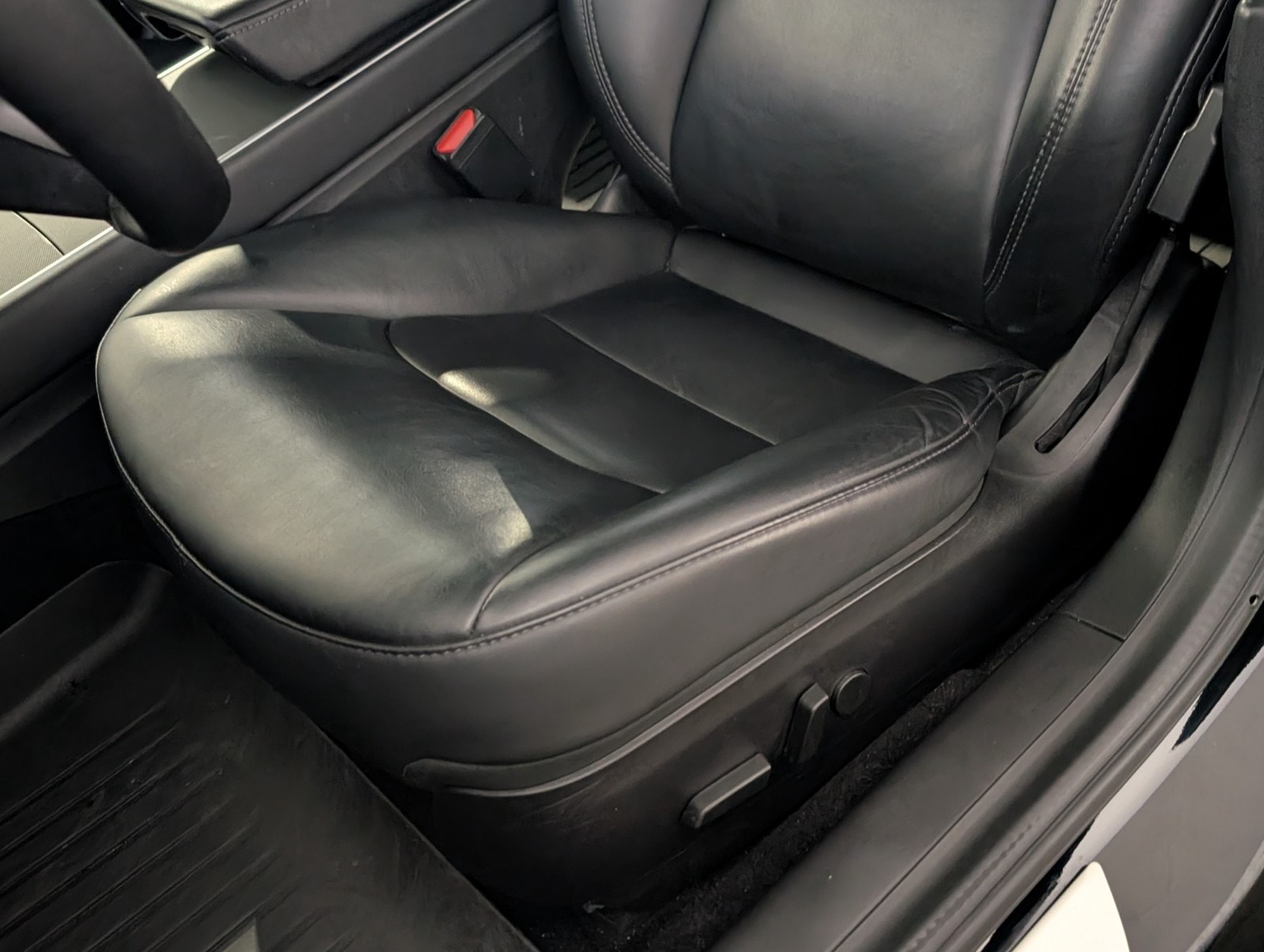 Tesla Model 3 Standard Range Plus, 325hk, 2020