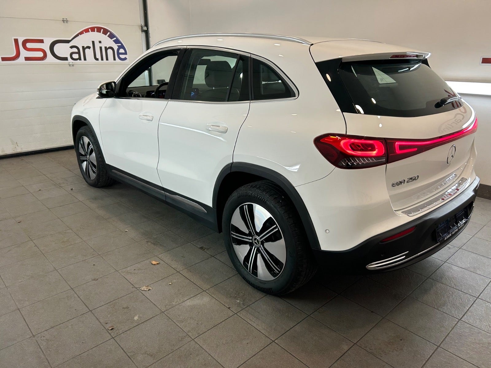 Mercedes-Benz EQA 250, 190hp, 2021