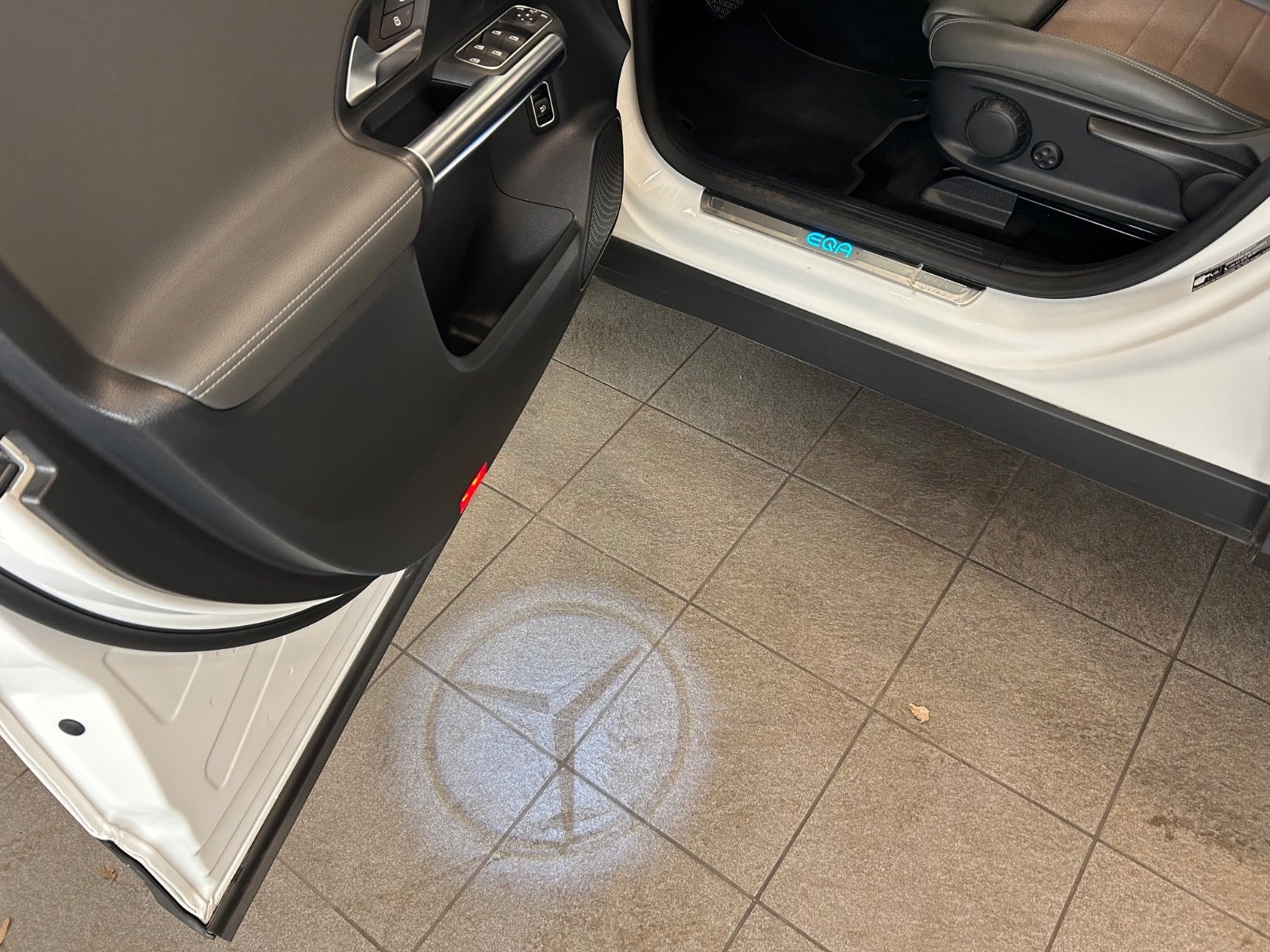Mercedes-Benz EQA 250, 190hp, 2021