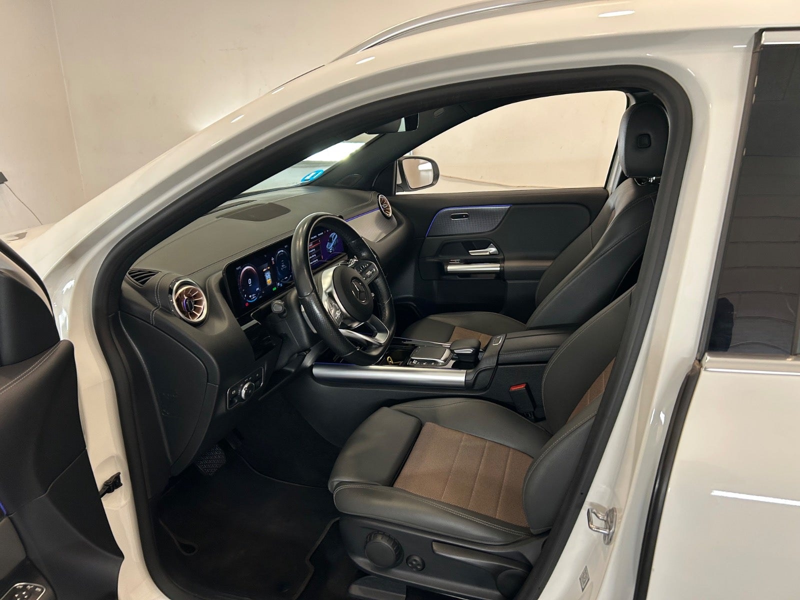 Mercedes-Benz EQA 250, 190hp, 2021