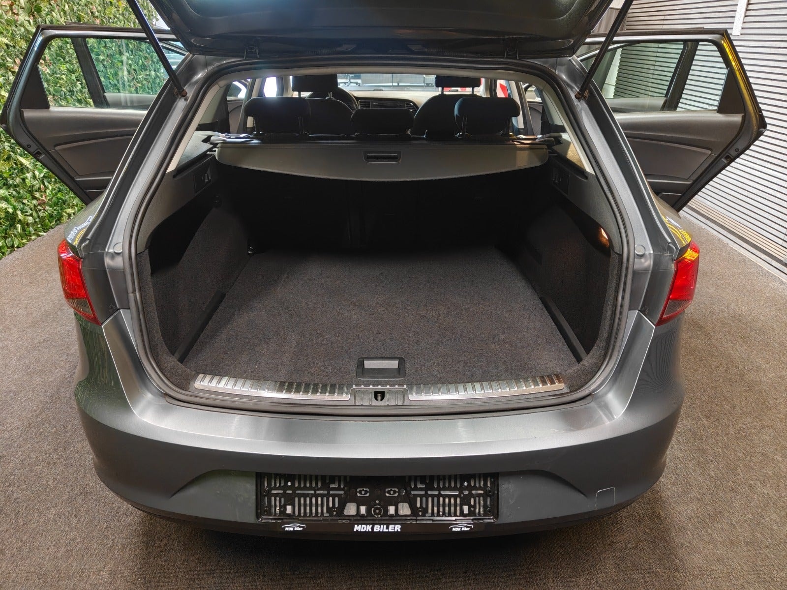 SEAT León ST 1.6 TDI Manual, 5-trins, 105ps, 2014