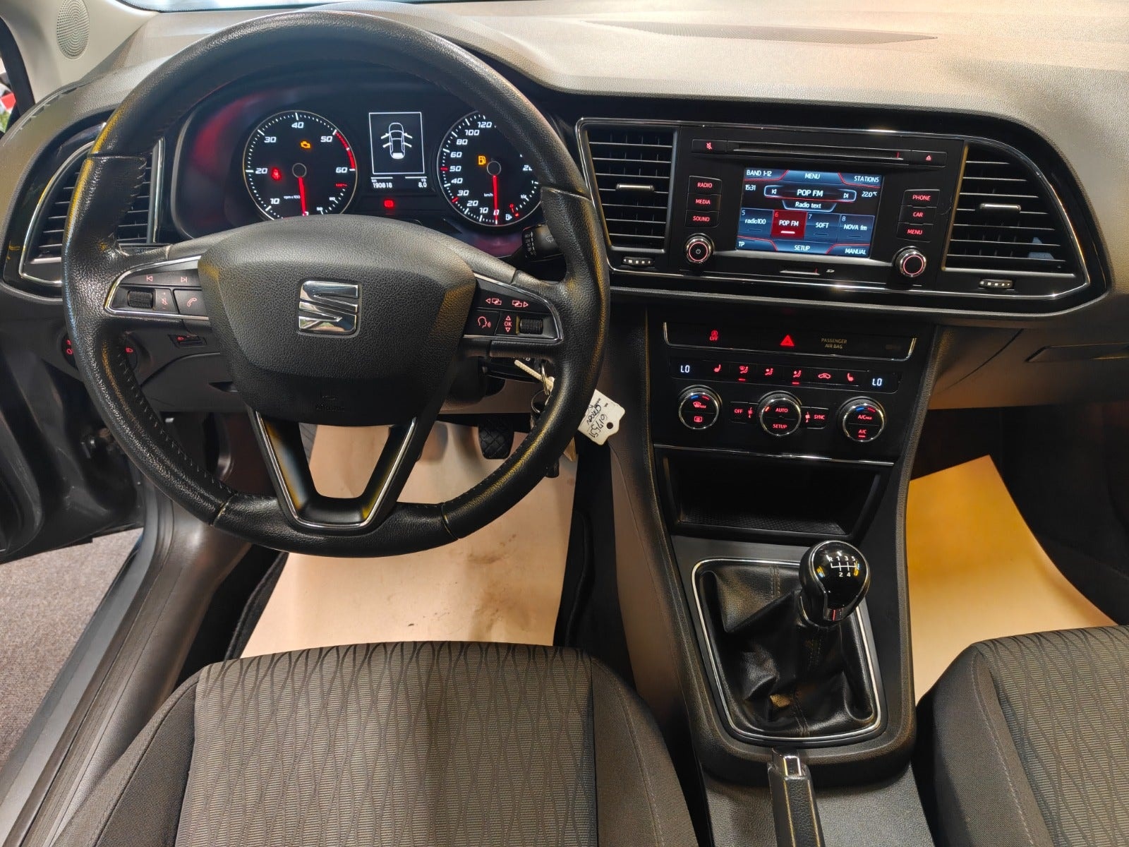 SEAT León ST 1.6 TDI Manual, 5-trins, 105ps, 2014