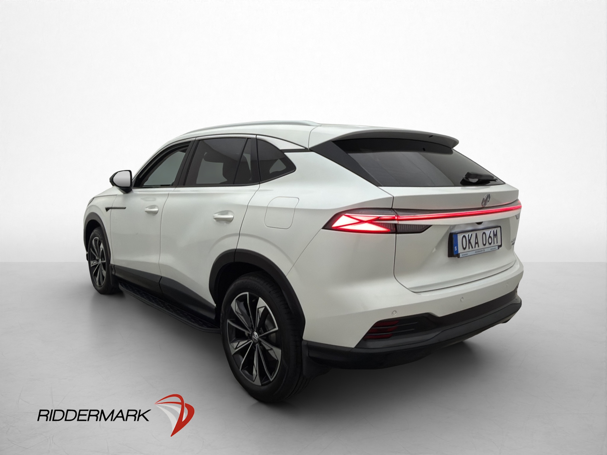 MG HS PHEV Automatic, 307hp, 2024