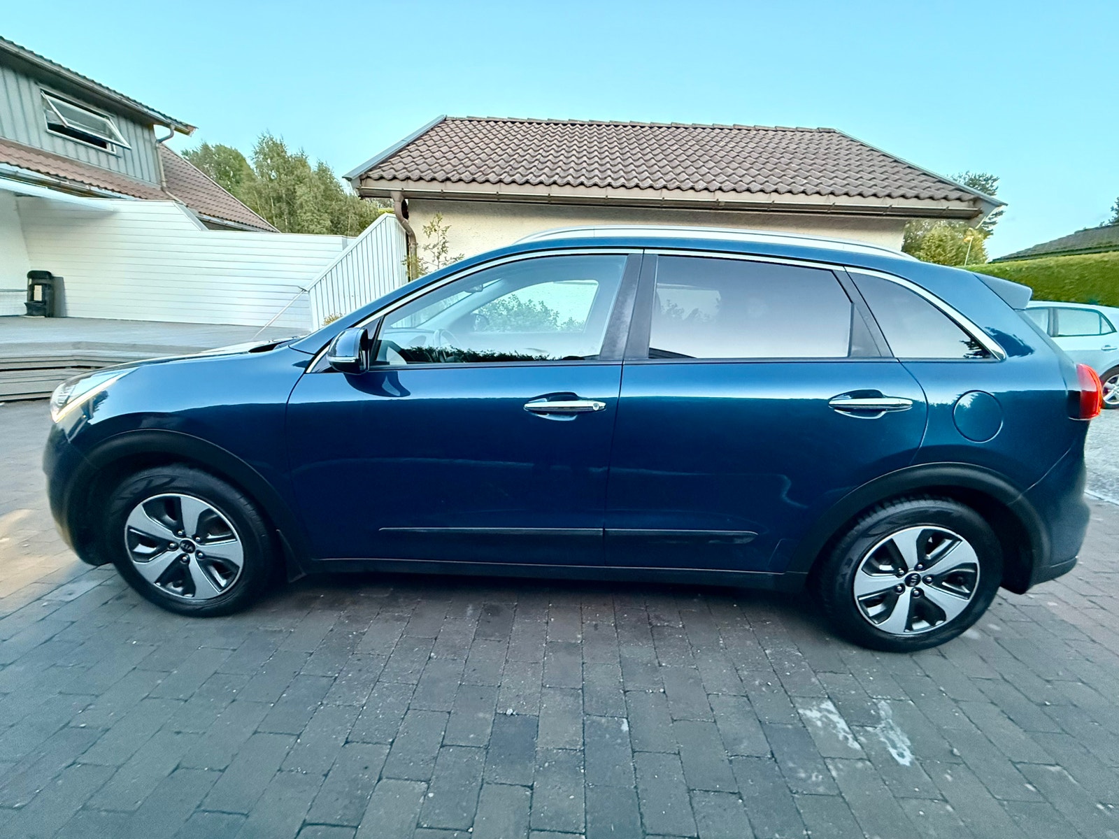 Kia Niro Hybrid DCT, 141hp, 2017