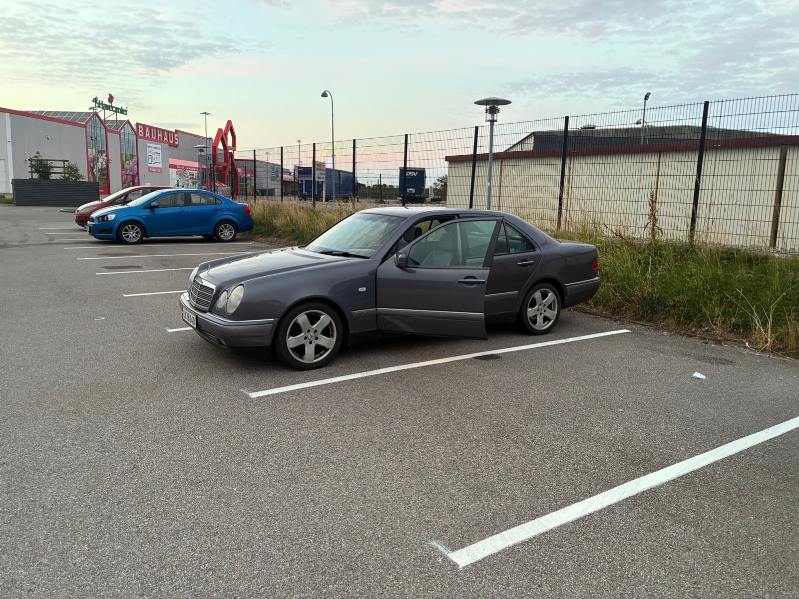 Mercedes-Benz E 230 Manual, 5-trins, 150ps, 1996
