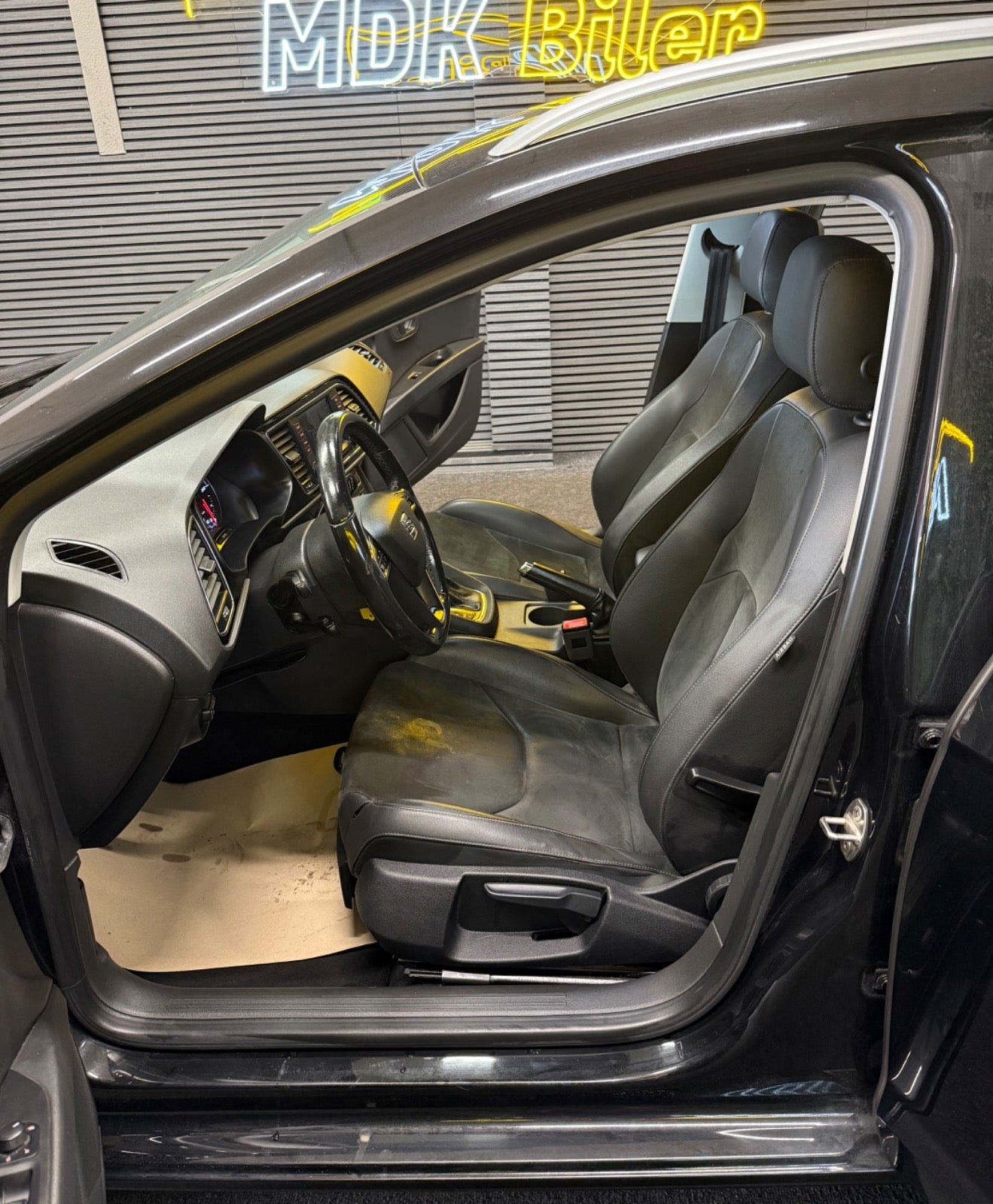 SEAT León ST 1.6 TDI DSG Sequential, 110hp, 2016