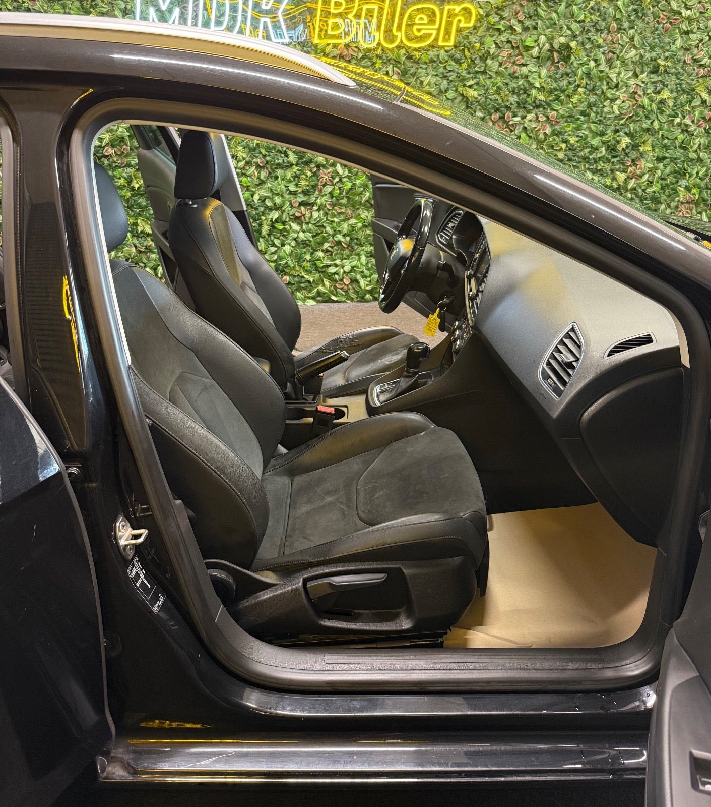 SEAT León ST 1.6 TDI DSG Sequential, 110hp, 2016