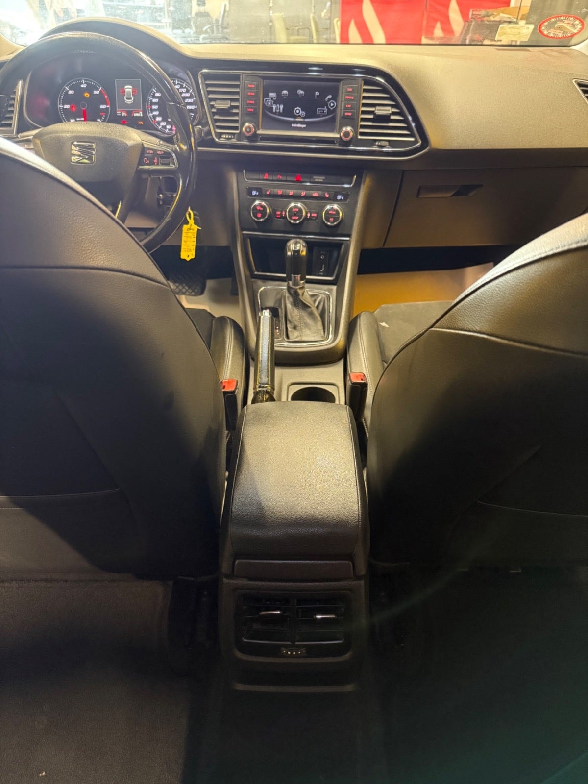 SEAT León ST 1.6 TDI DSG Sequential, 110hp, 2016