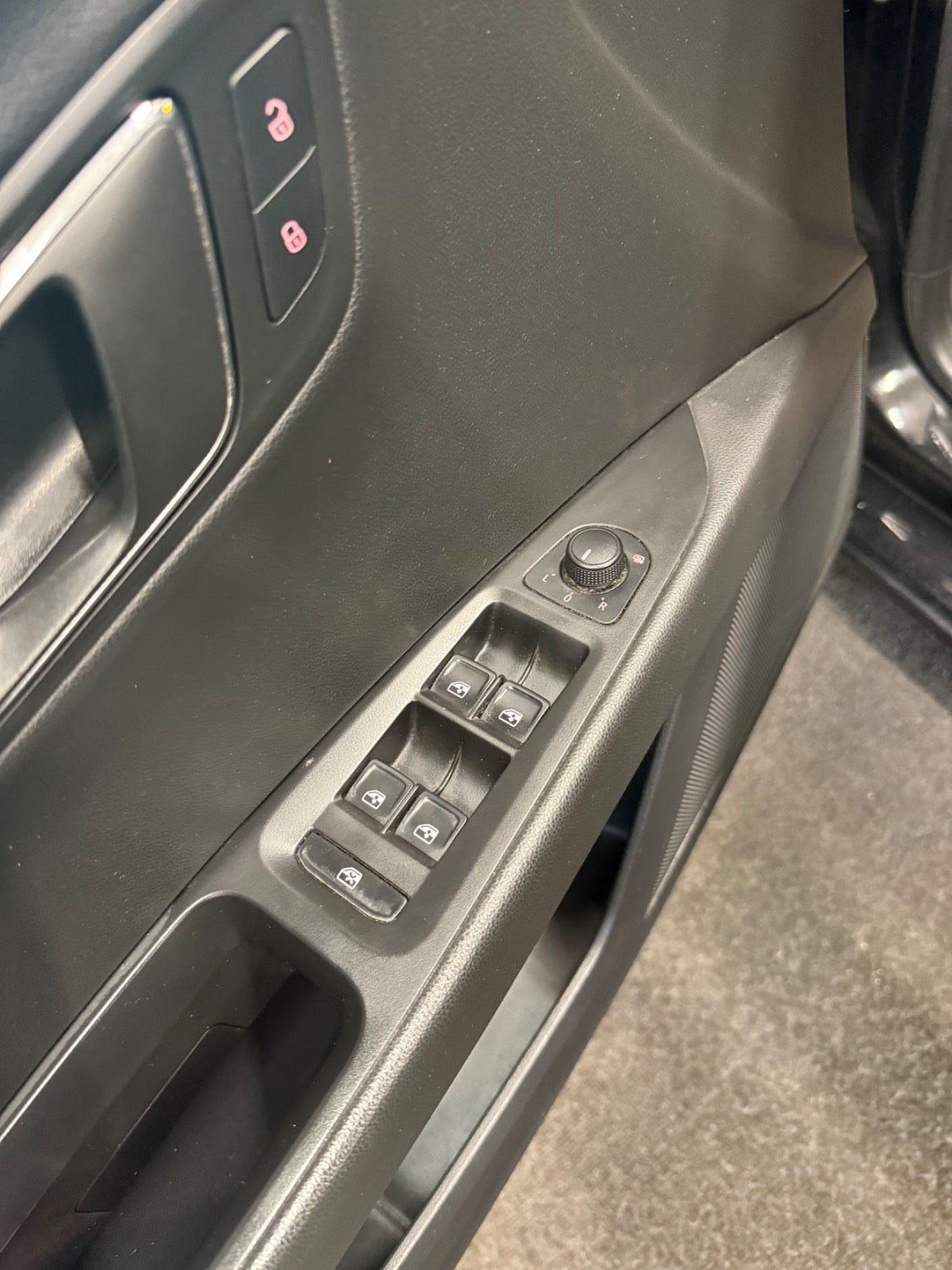 SEAT León ST 1.6 TDI DSG Sequential, 110hp, 2016