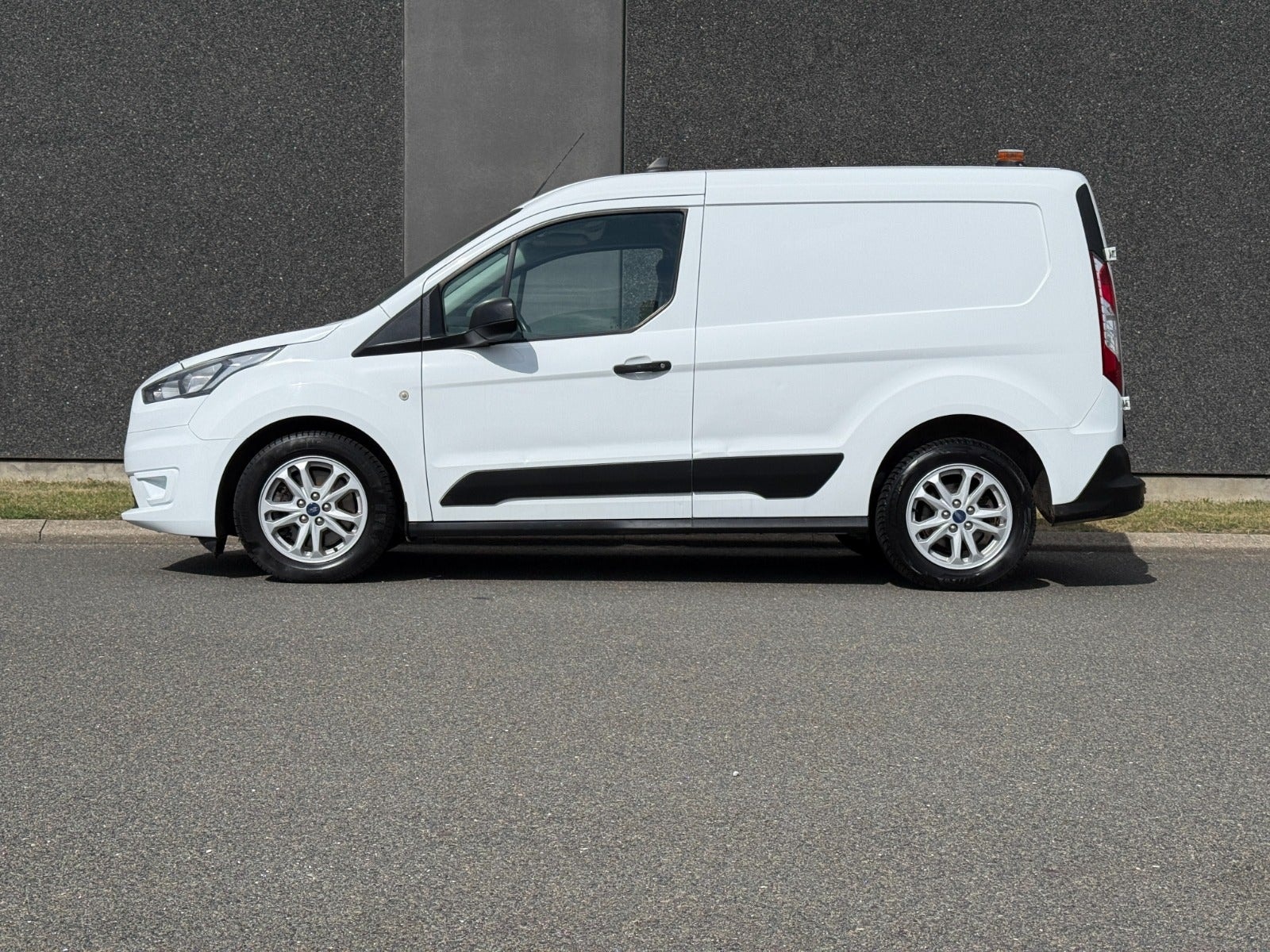 Ford Transit Connect 220 1.5 EcoBlue Manual, 6-trins, 100ps, 2021