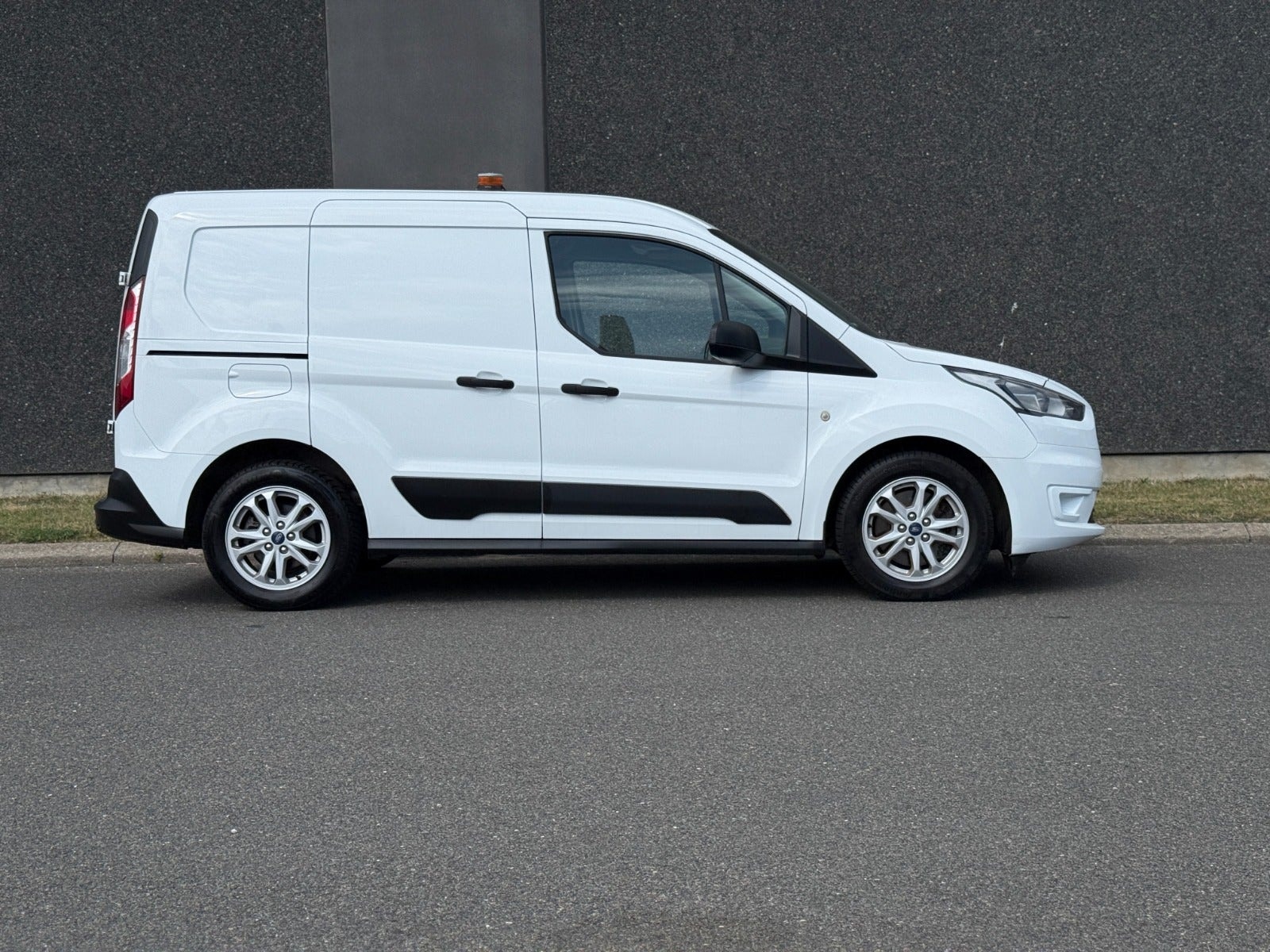 Ford Transit Connect 220 1.5 EcoBlue Manual, 6-trins, 100ps, 2021