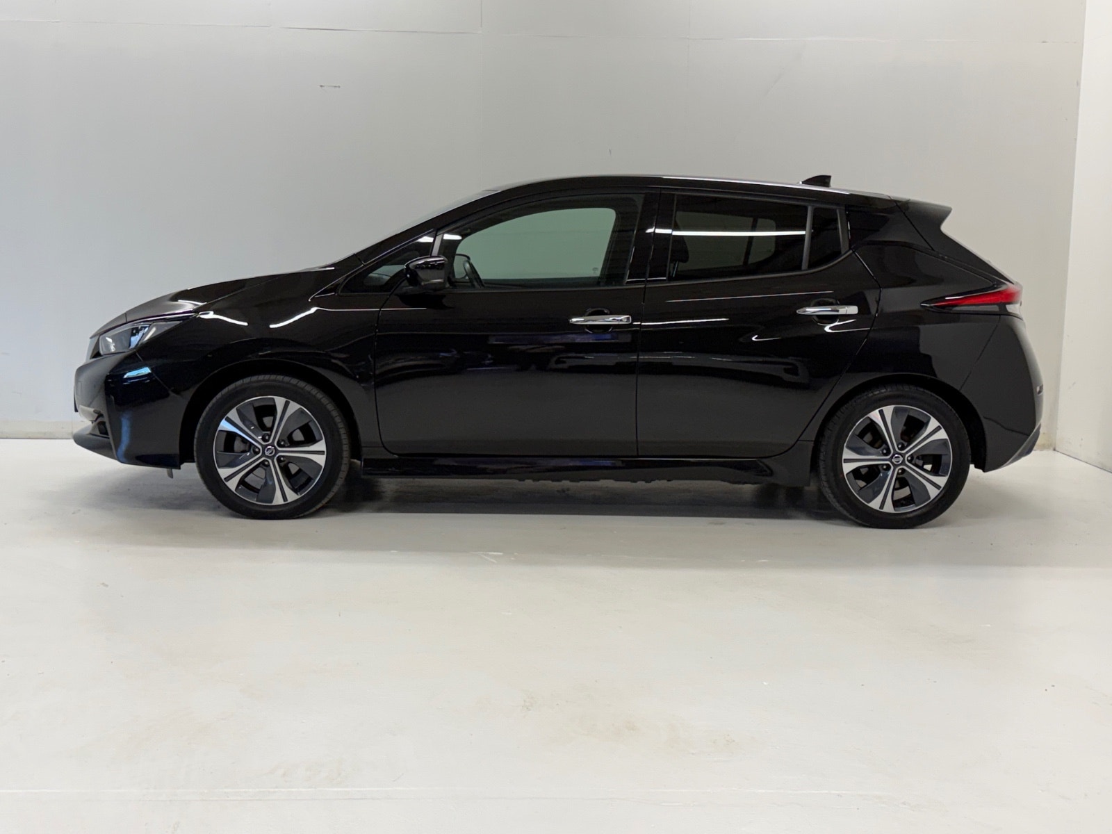 Nissan Leaf e+, 217hp, 2021