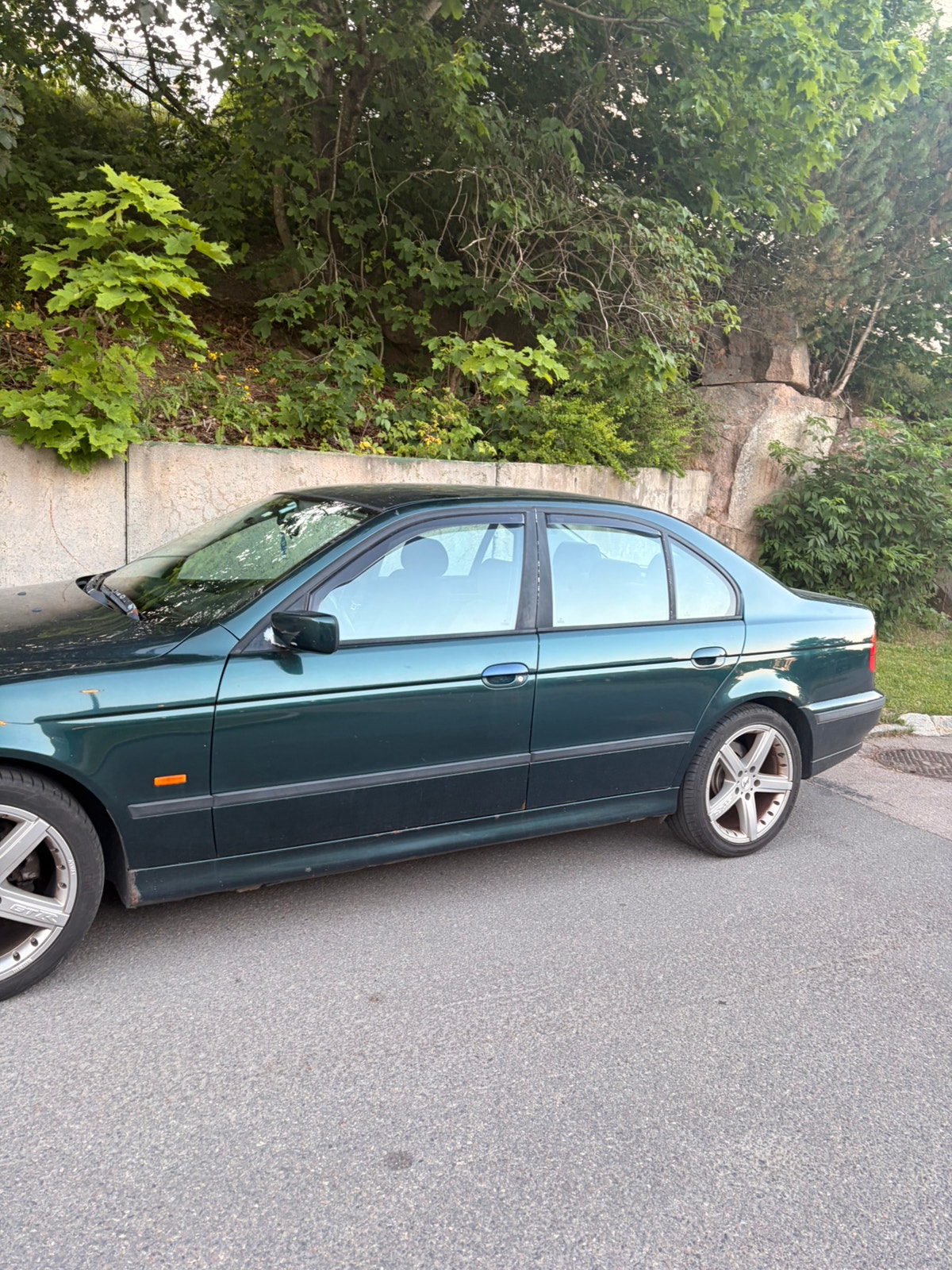 BMW 528i Sedan Automatic, 5-trins, 193ps, 1996