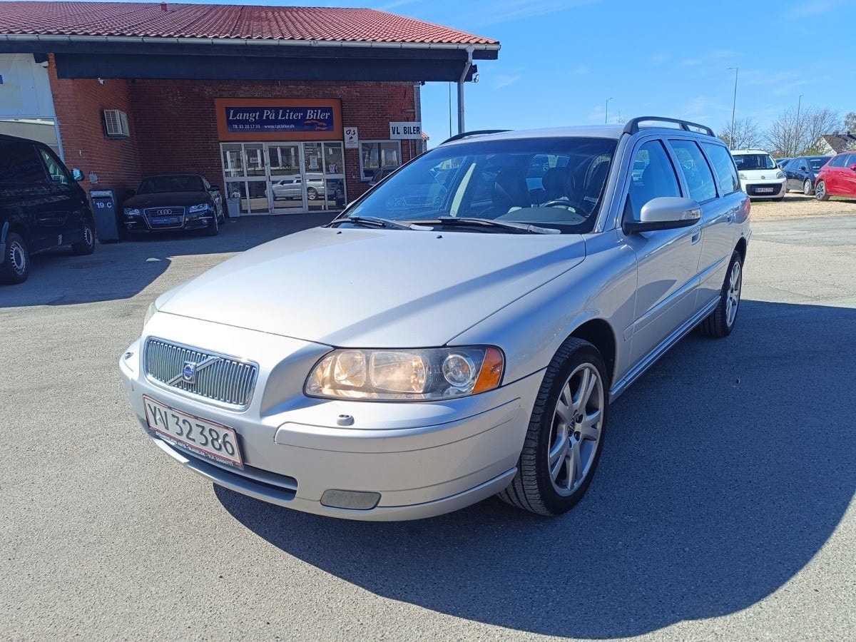 Volvo V70 2.4 Manual, 140hp, 2008