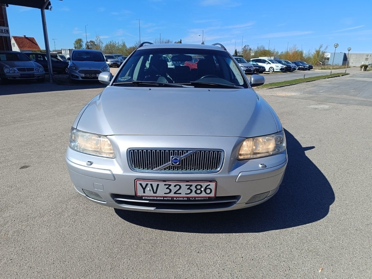Volvo V70 2.4 Manual, 140hp, 2008