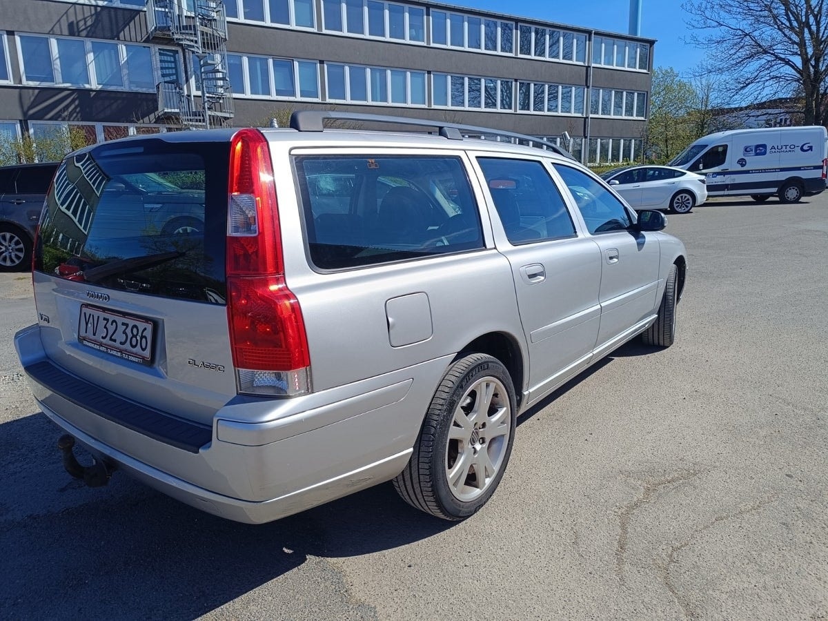 Volvo V70 2.4 Manual, 140hp, 2008