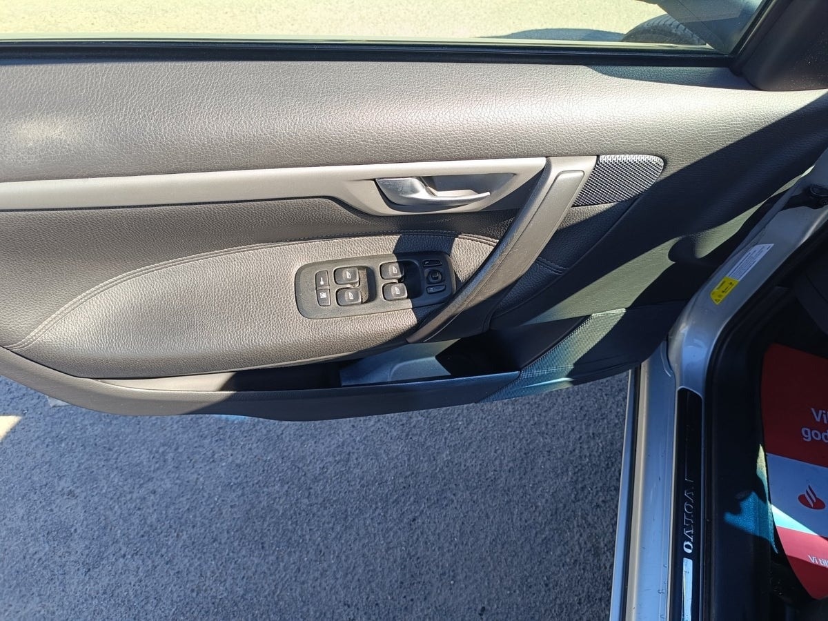 Volvo V70 2.4 Manual, 140hp, 2008