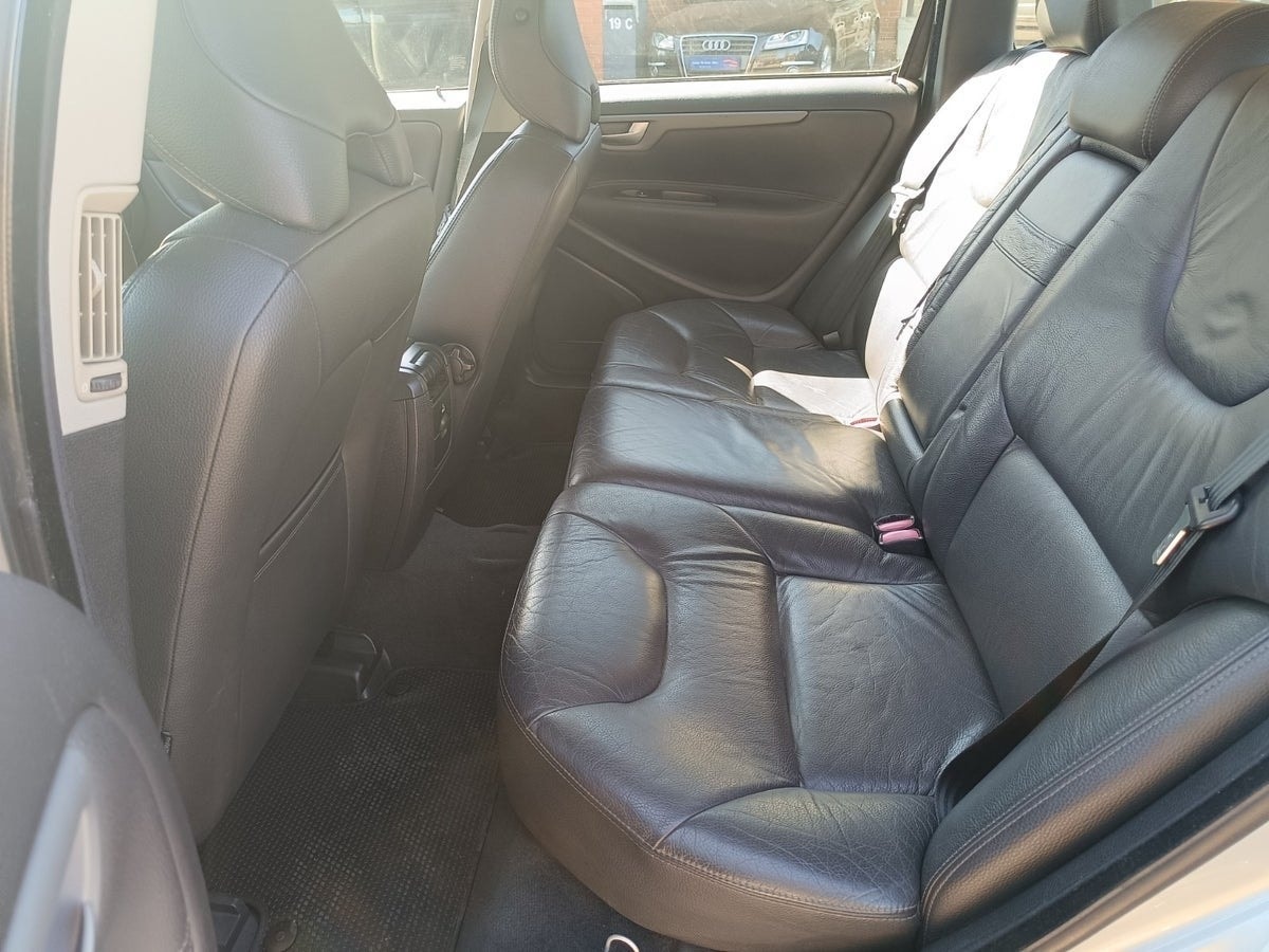 Volvo V70 2.4 Manual, 140hp, 2008