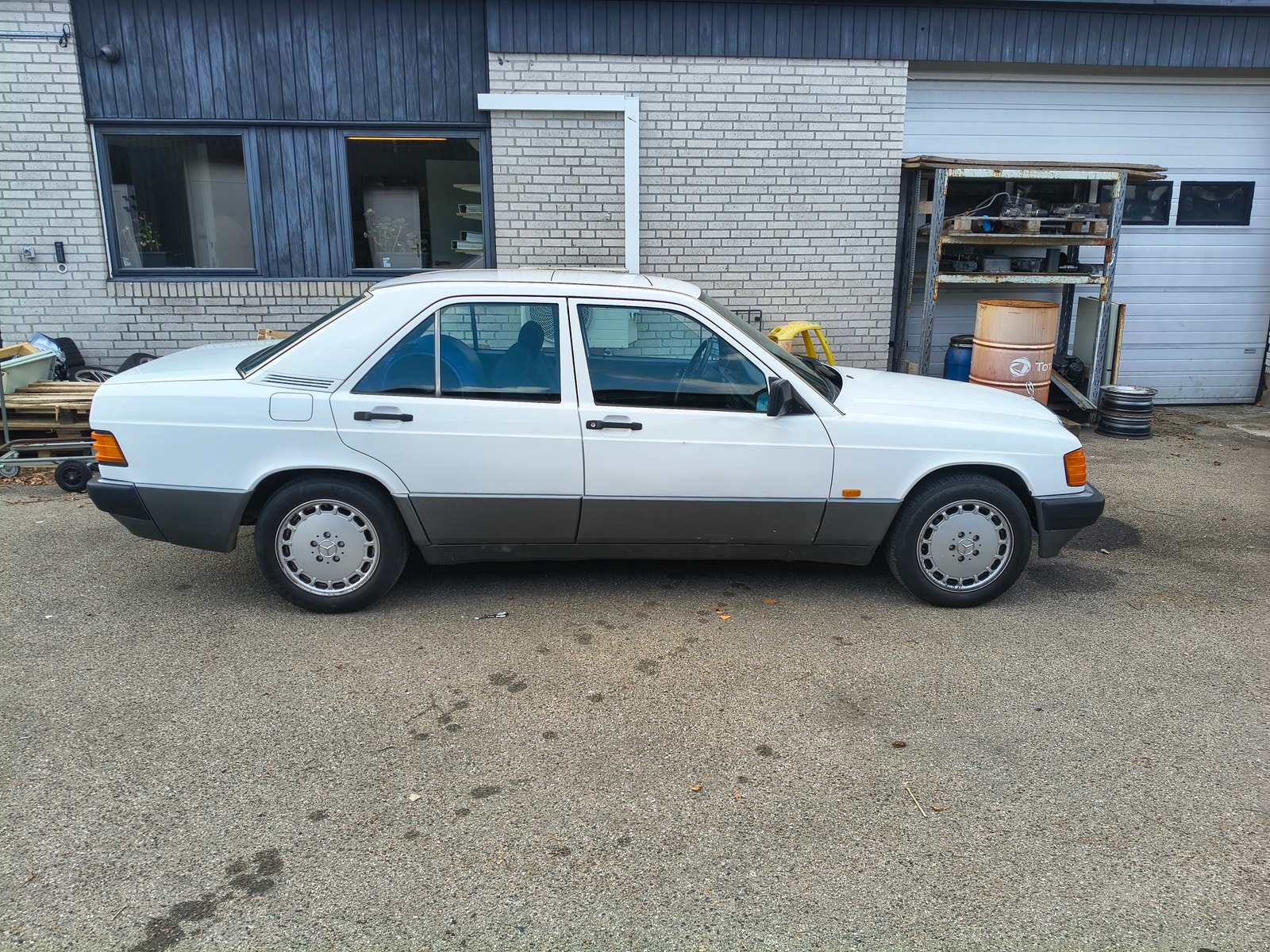 Mercedes-Benz 190 E Manual, 118hp, 1988