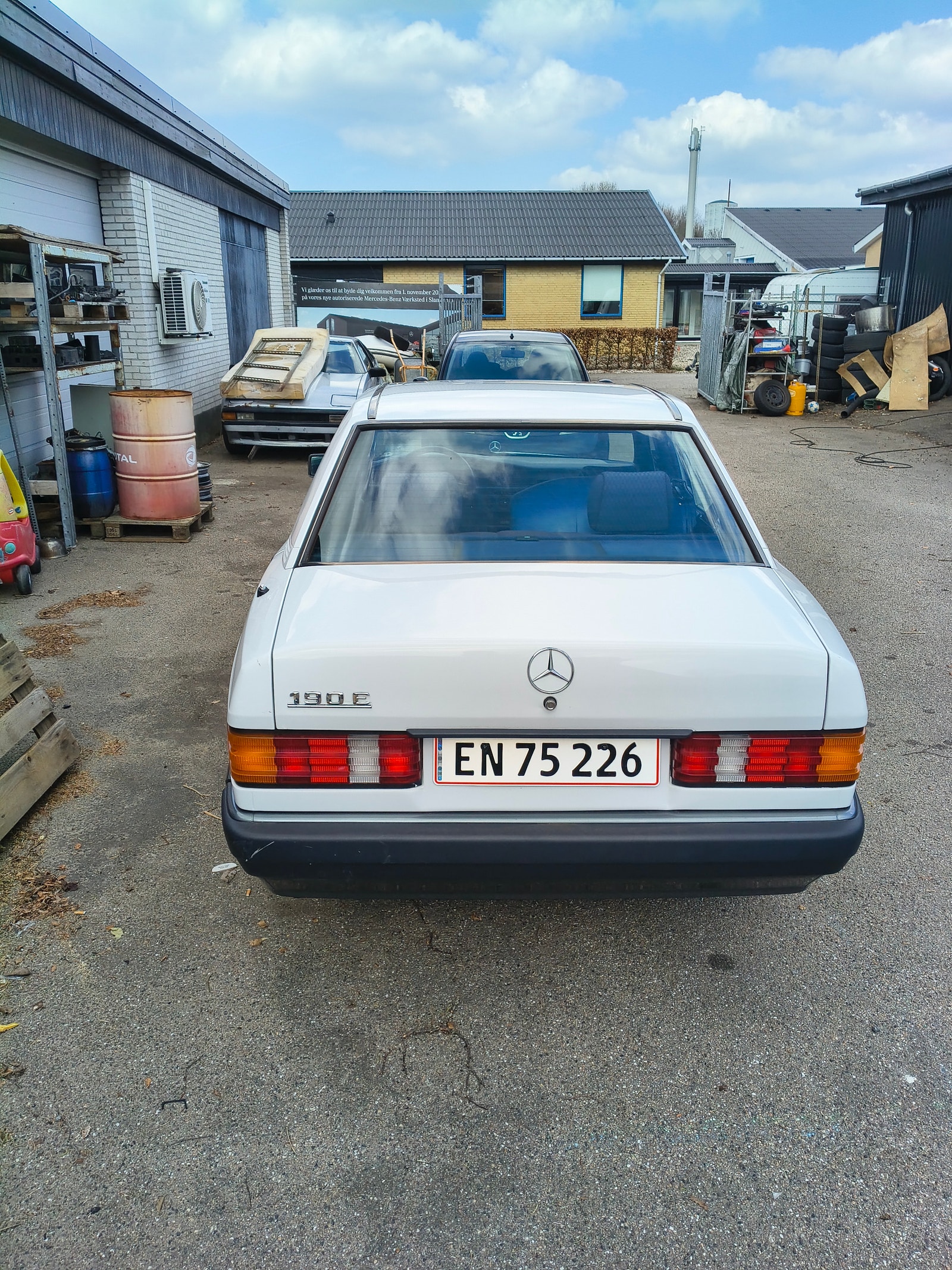 Mercedes-Benz 190 E Manual, 118hp, 1988