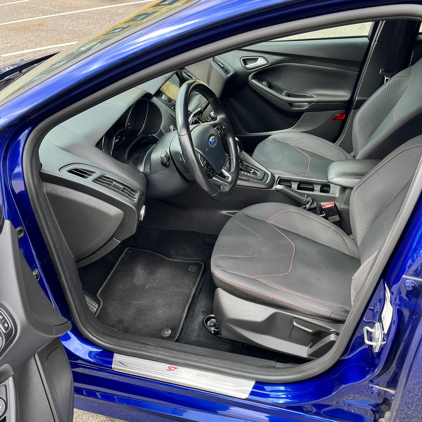 Ford Transit Custom 320 Combi 2.0 EcoBlue SelectShift, 130hp, 2019
