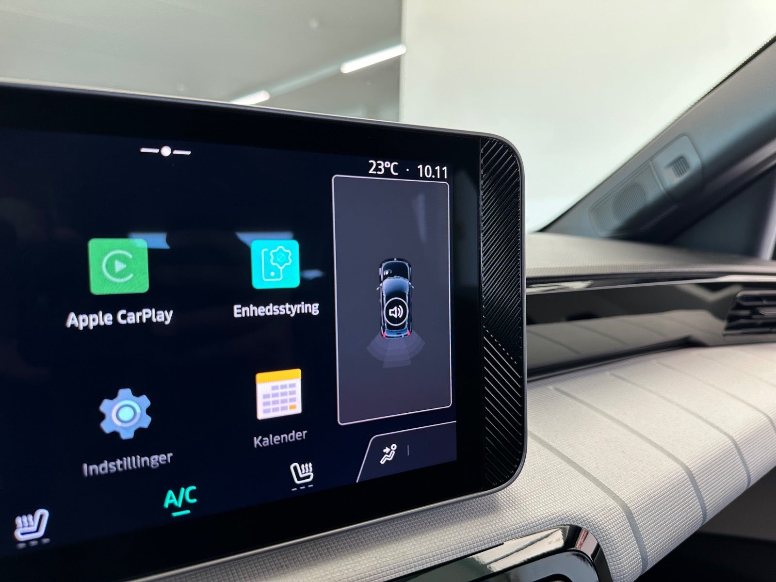 Renault 5 E-Tech 40 kWh, 122hp, 2025