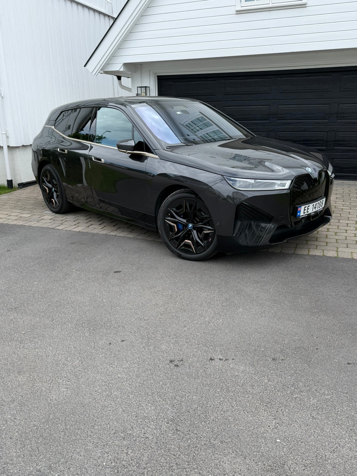 BMW iX xDrive50, 524hk, 2022