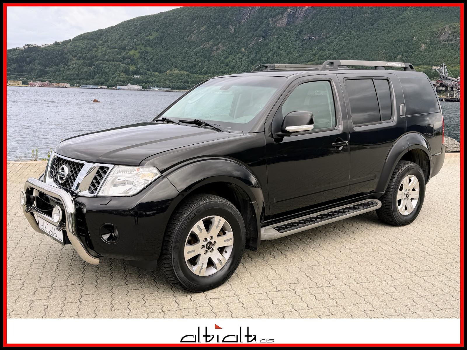 Nissan Pathfinder 2.5 4WD Automatic, 190hp, 2012