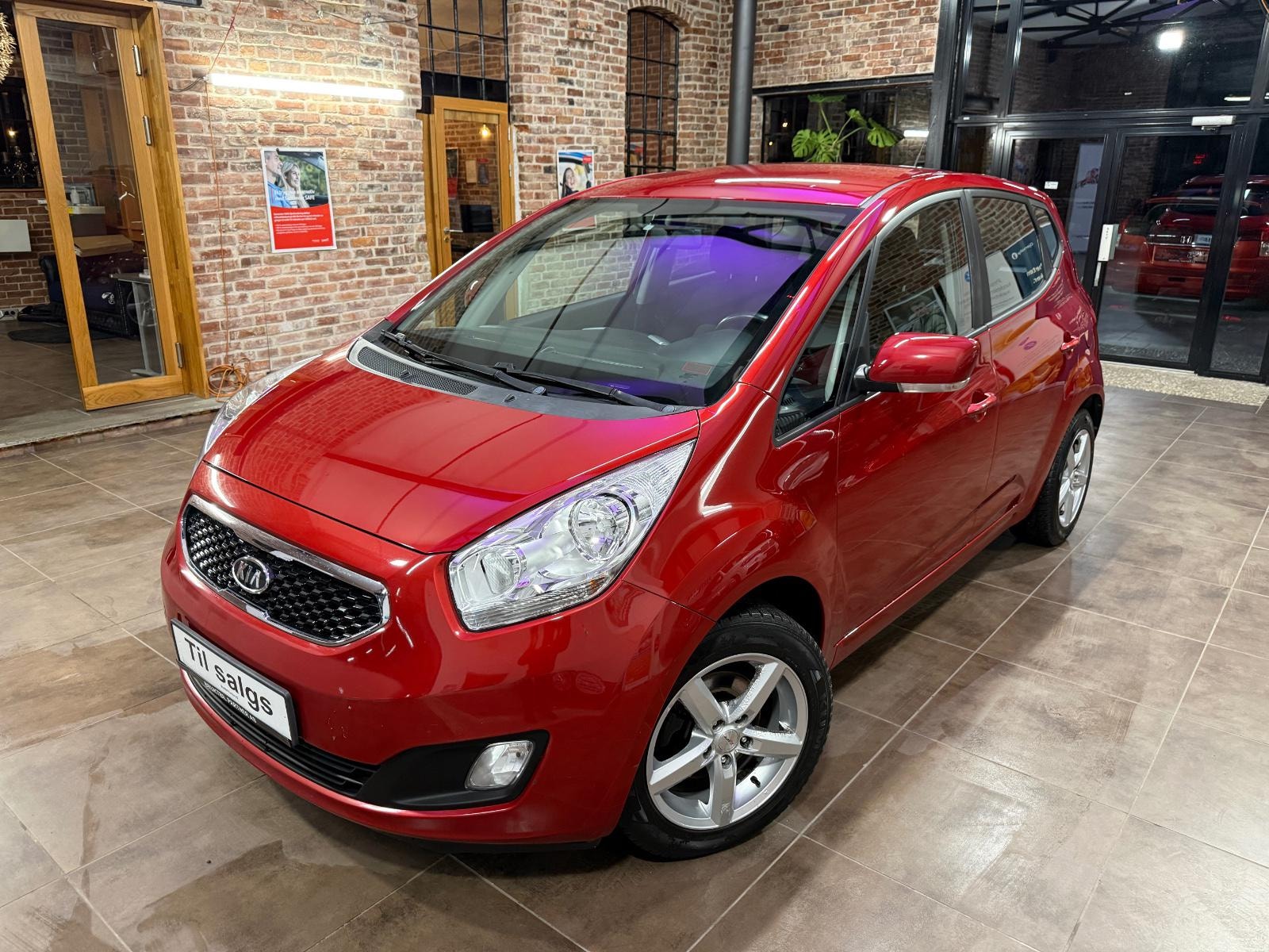 Kia Venga 1.6 CVVT Automatic, 4-trins, 125ps, 2013