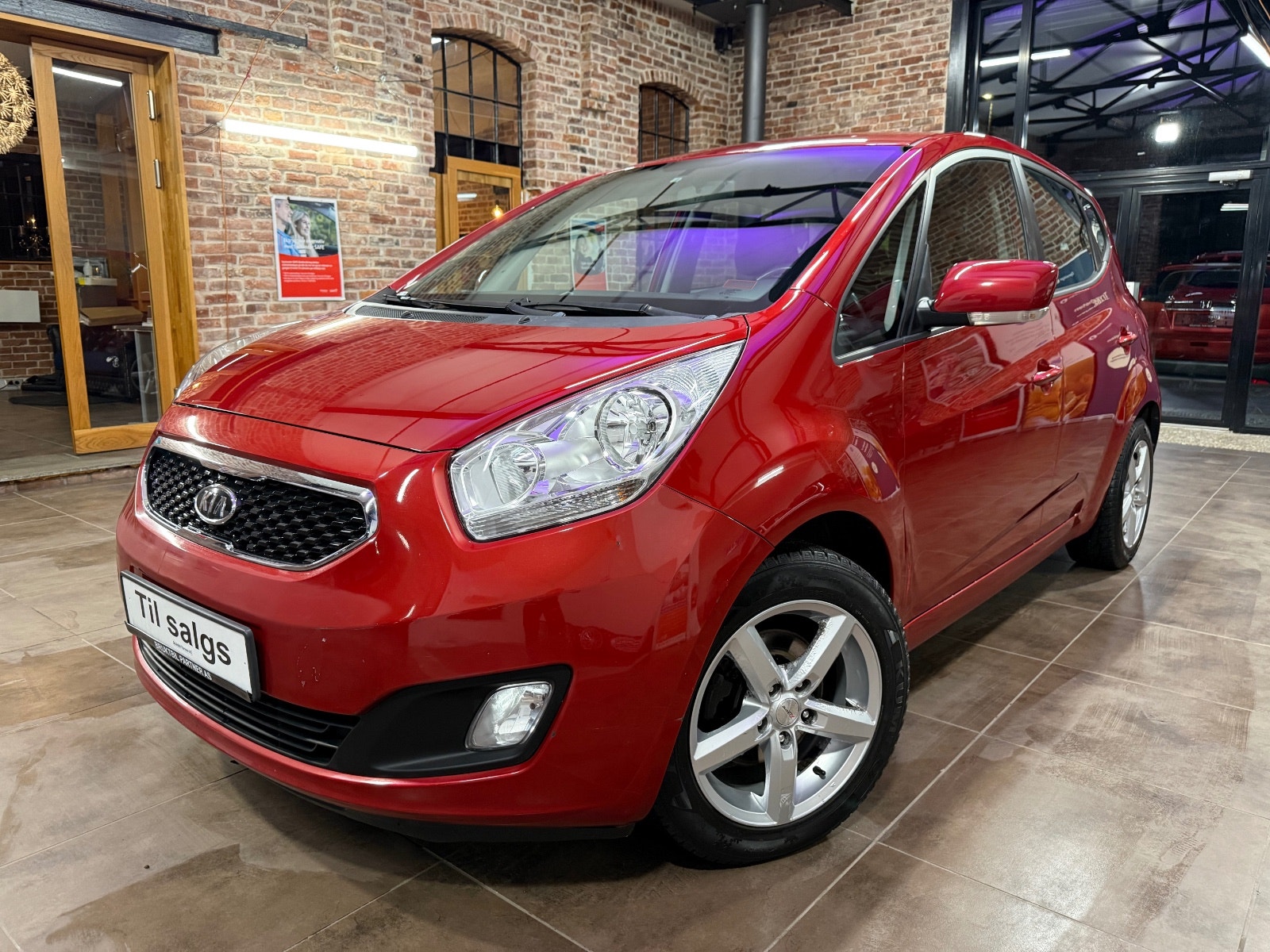 Kia Venga 1.6 CVVT Automatic, 4-trins, 125ps, 2013
