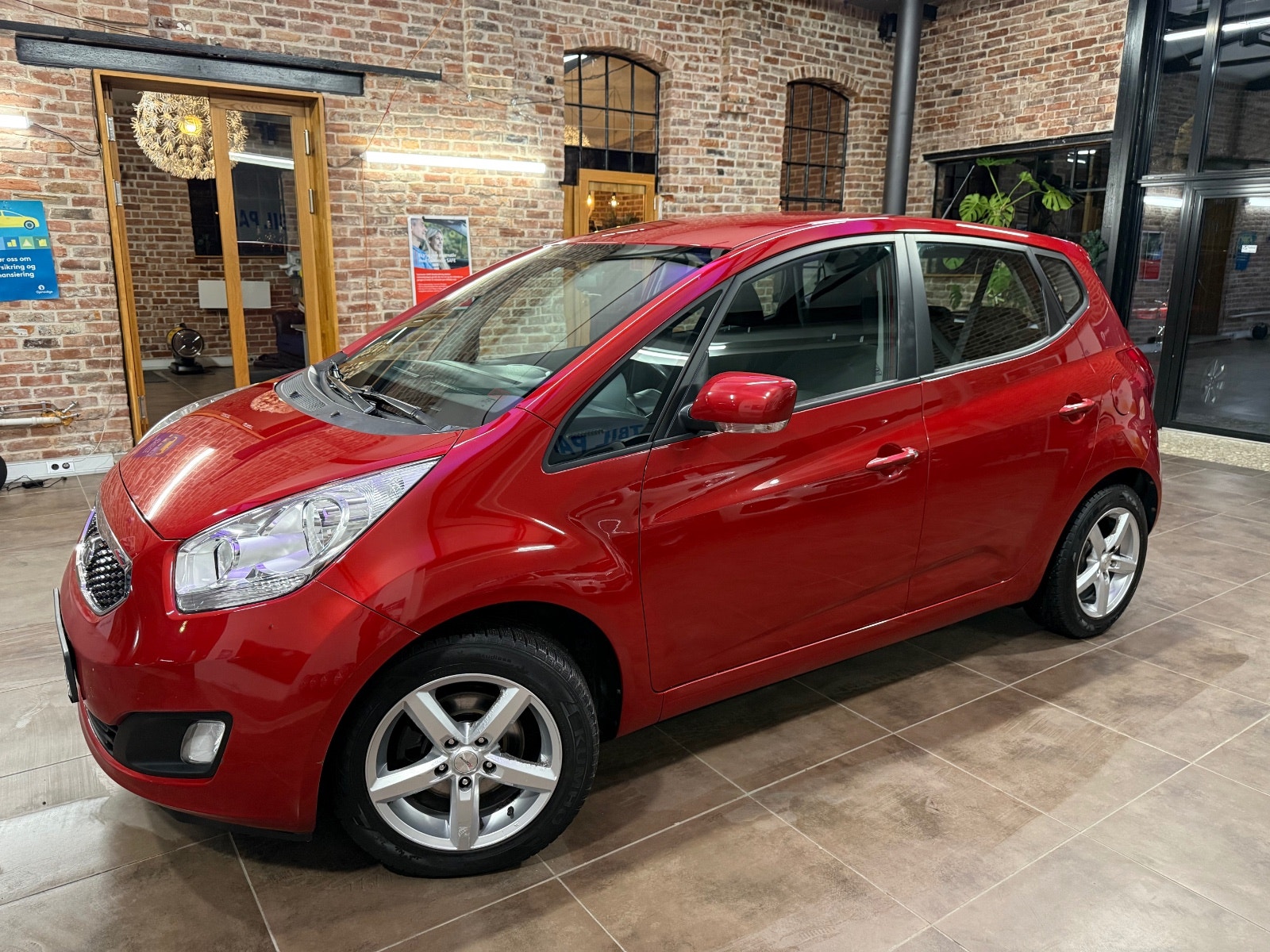 Kia Venga 1.6 CVVT Automatic, 4-trins, 125ps, 2013