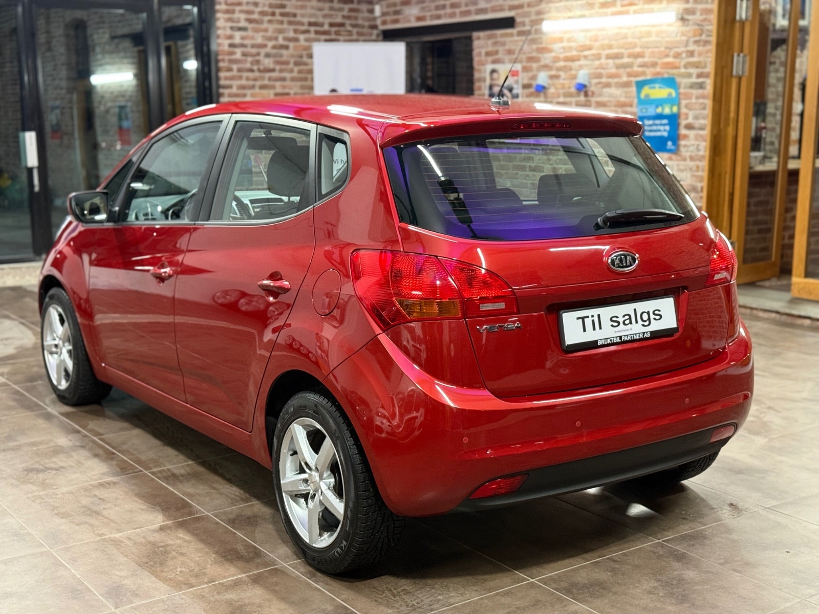 Kia Venga 1.6 CVVT Automatic, 4-trins, 125ps, 2013