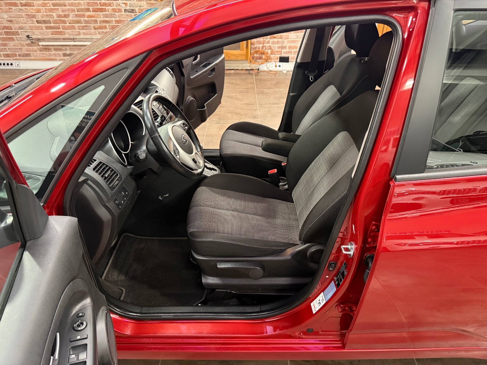 Kia Venga 1.6 CVVT Automatic, 4-trins, 125ps, 2013