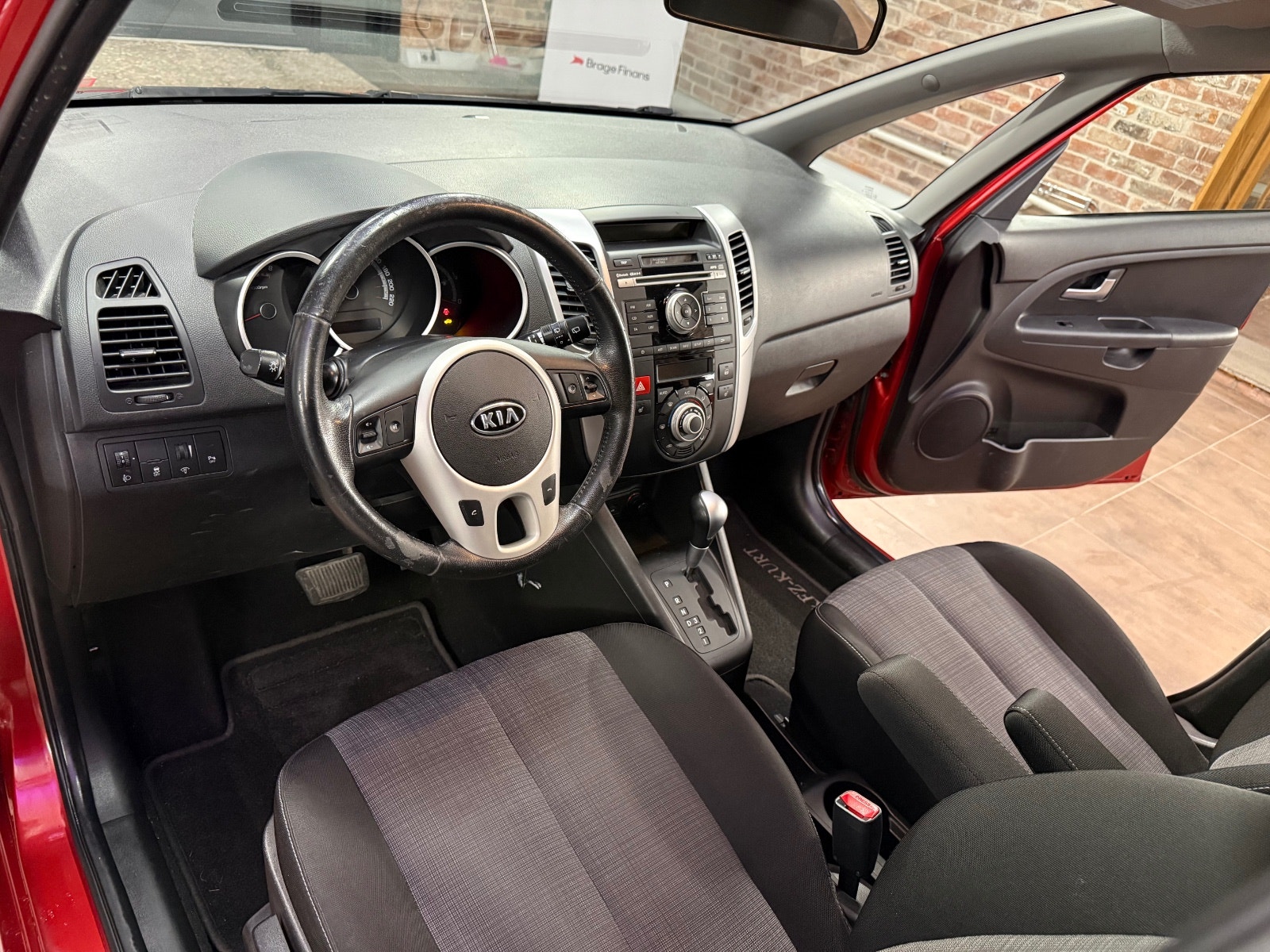 Kia Venga 1.6 CVVT Automatic, 4-trins, 125ps, 2013