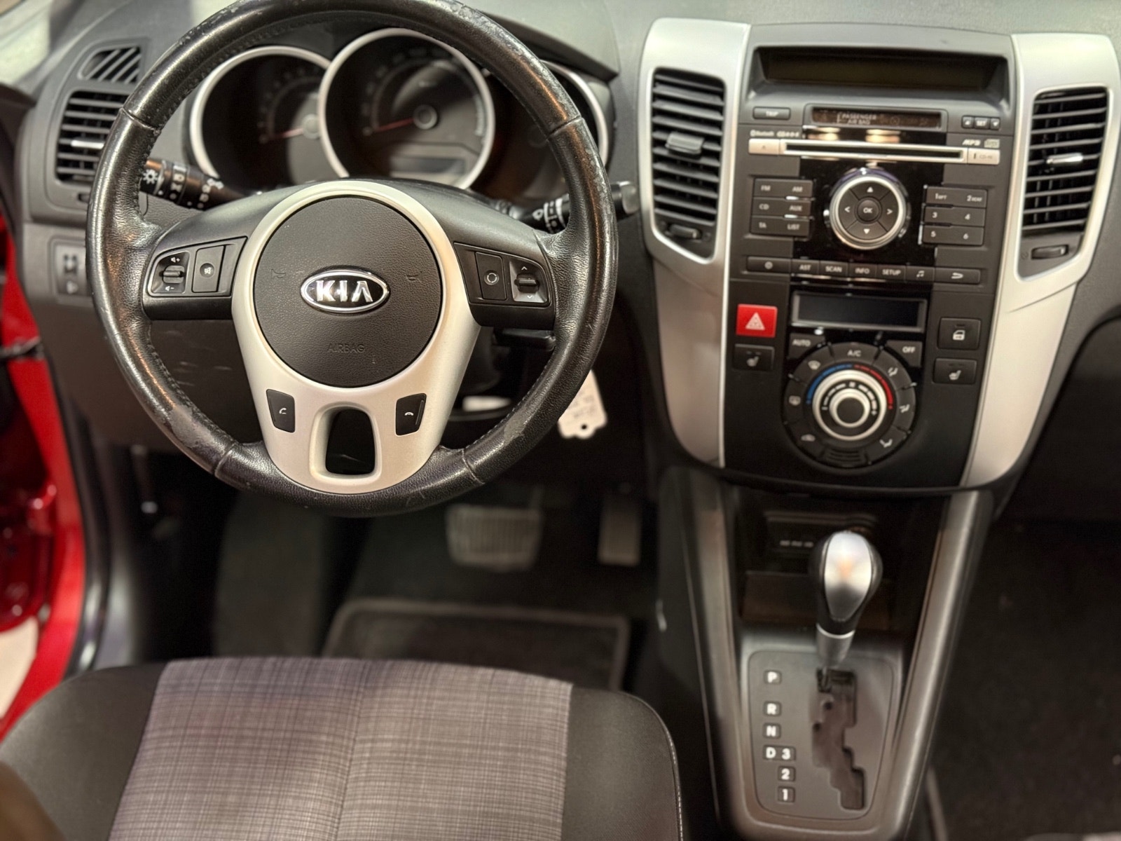 Kia Venga 1.6 CVVT Automatic, 4-trins, 125ps, 2013
