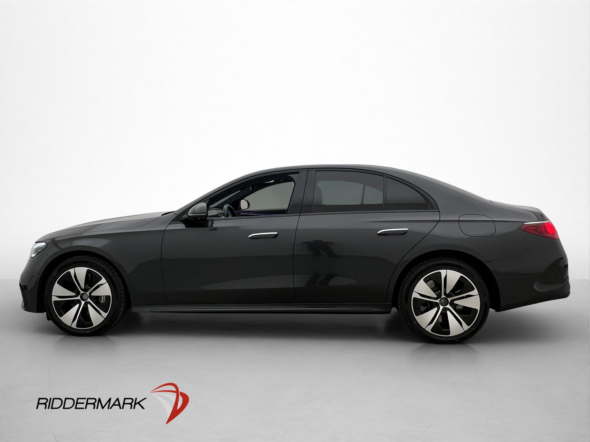 Mercedes-Benz E 300 e 4MATIC 9G-Tronic, 313hk, 2024