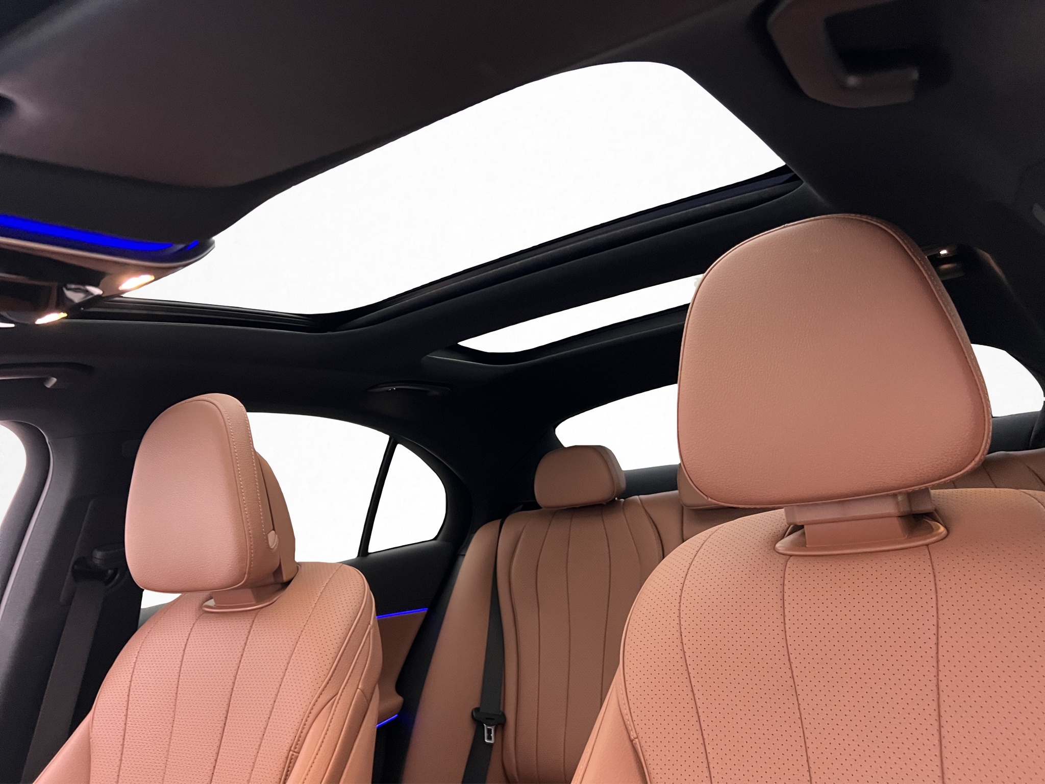 Mercedes-Benz E 300 e 4MATIC 9G-Tronic, 313hk, 2024