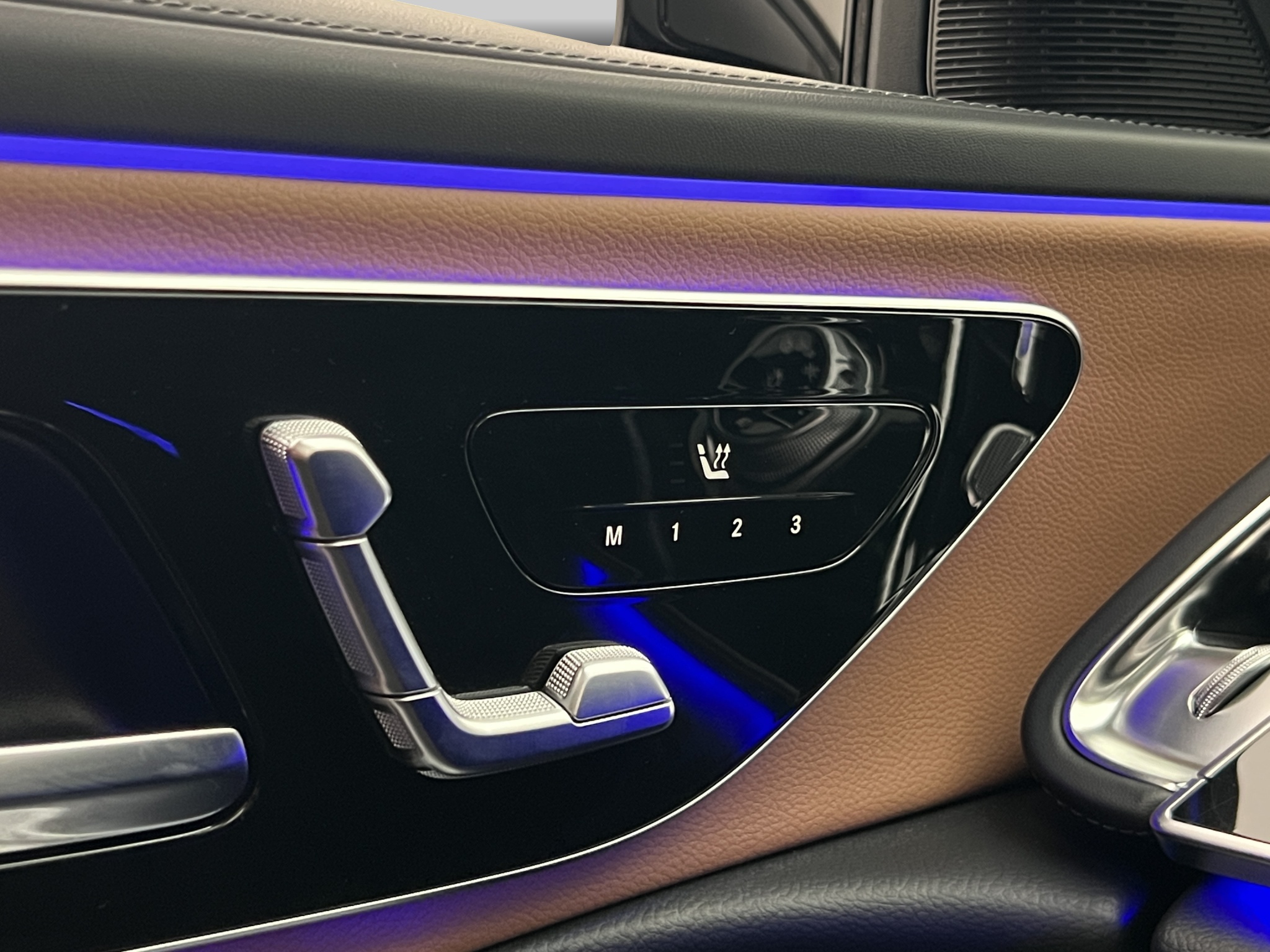 Mercedes-Benz E 300 e 4MATIC 9G-Tronic, 313hk, 2024