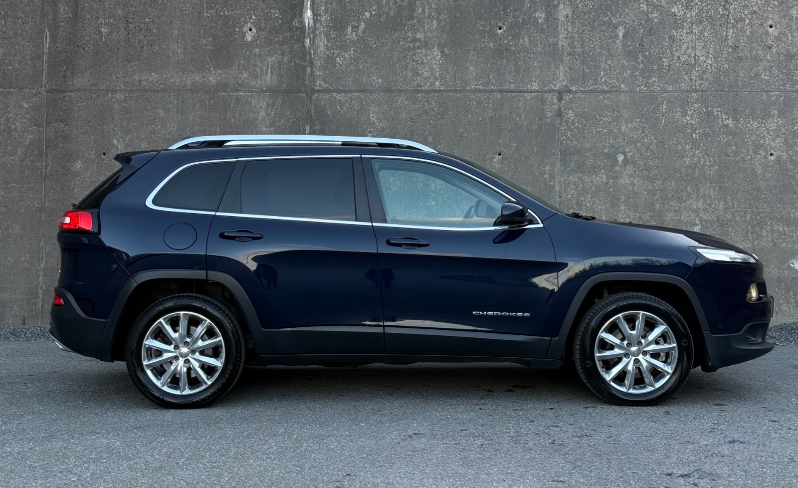 Jeep Cherokee 2.0 CRD 4WD Automatic, 9-trins, 170ps, 2015