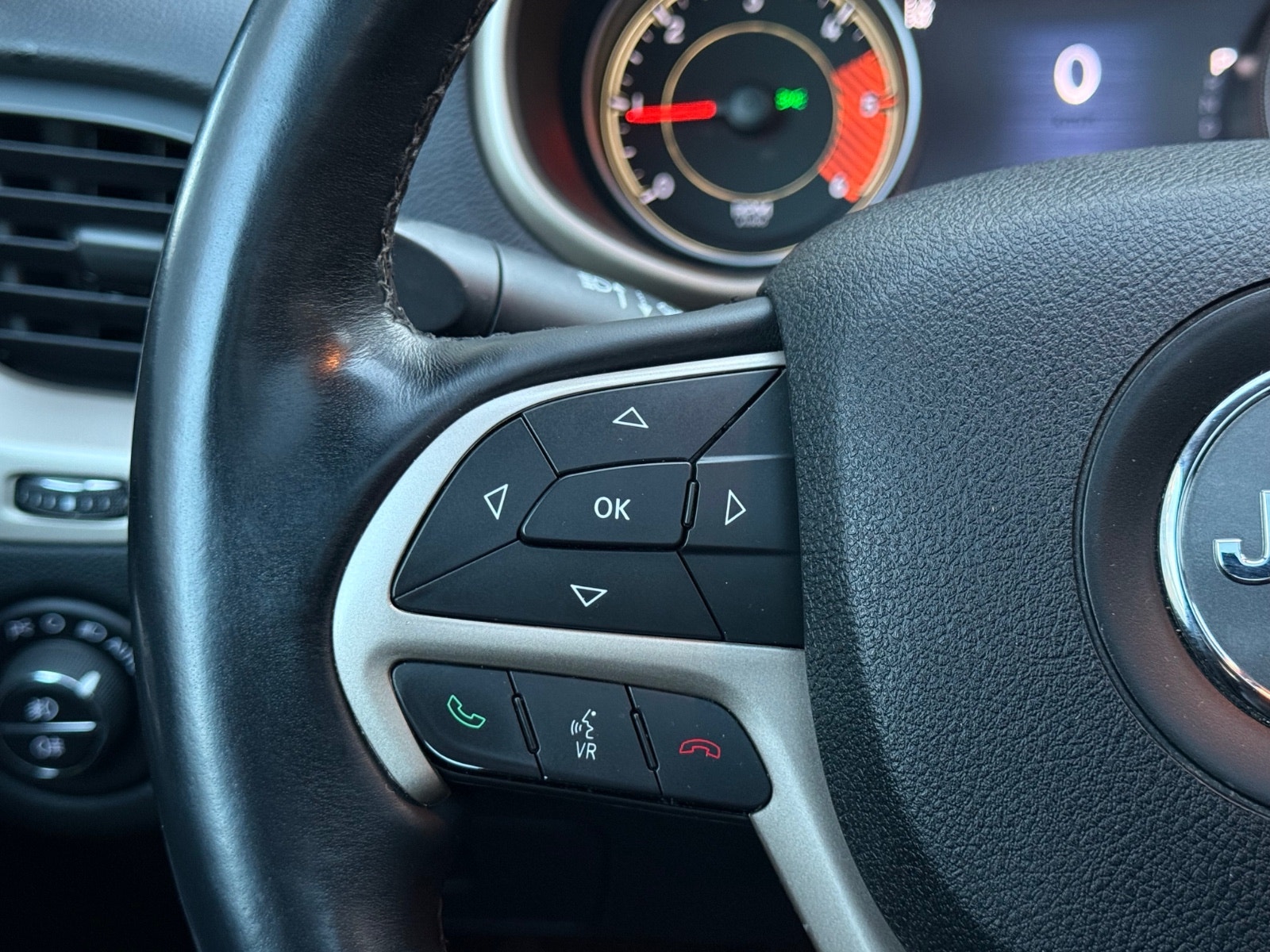 Jeep Cherokee 2.0 CRD 4WD Automatic, 9-trins, 170ps, 2015