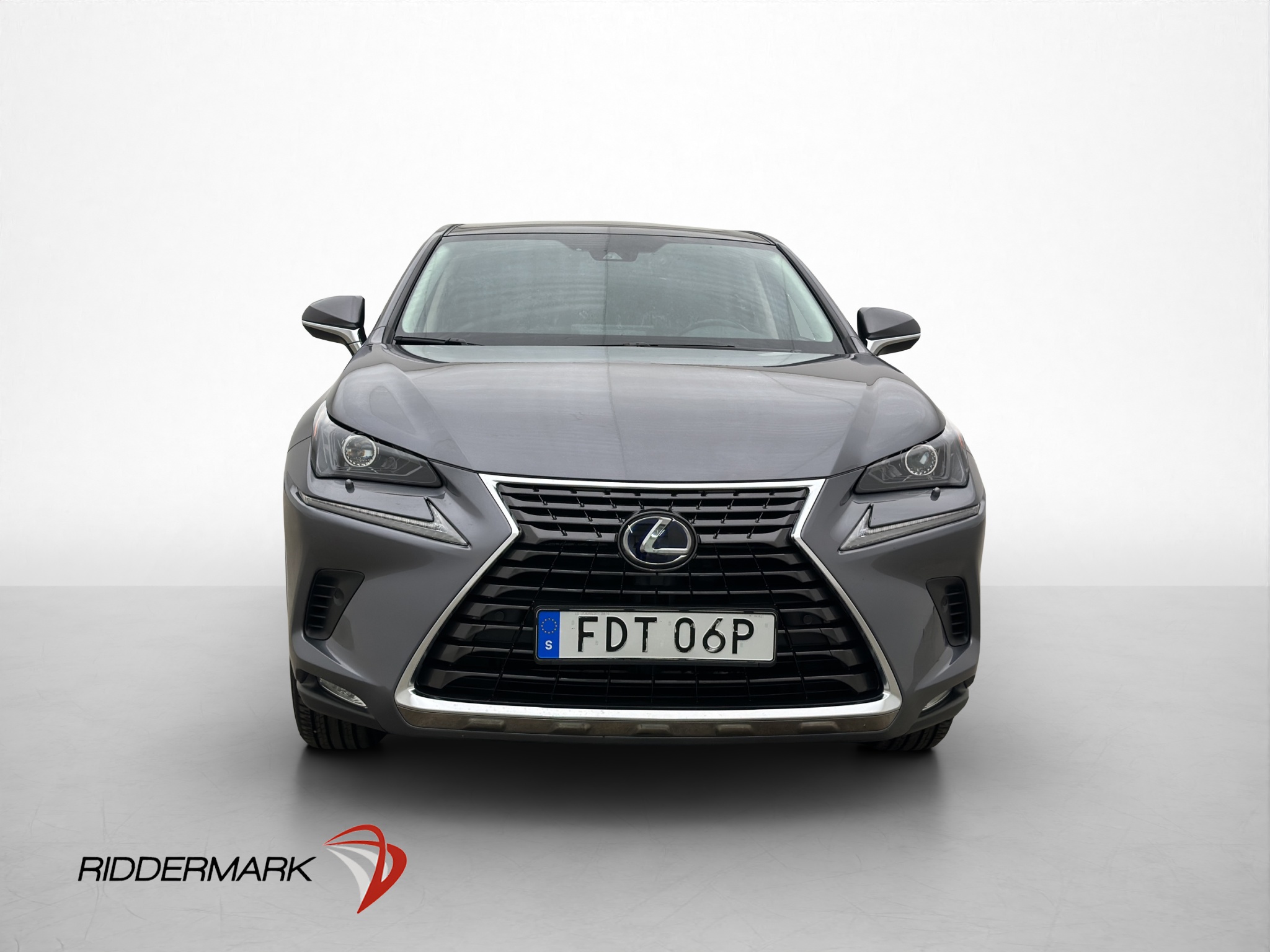 Lexus NX 300h AWD 2.5 AWD E-CVT, 197hp, 2019