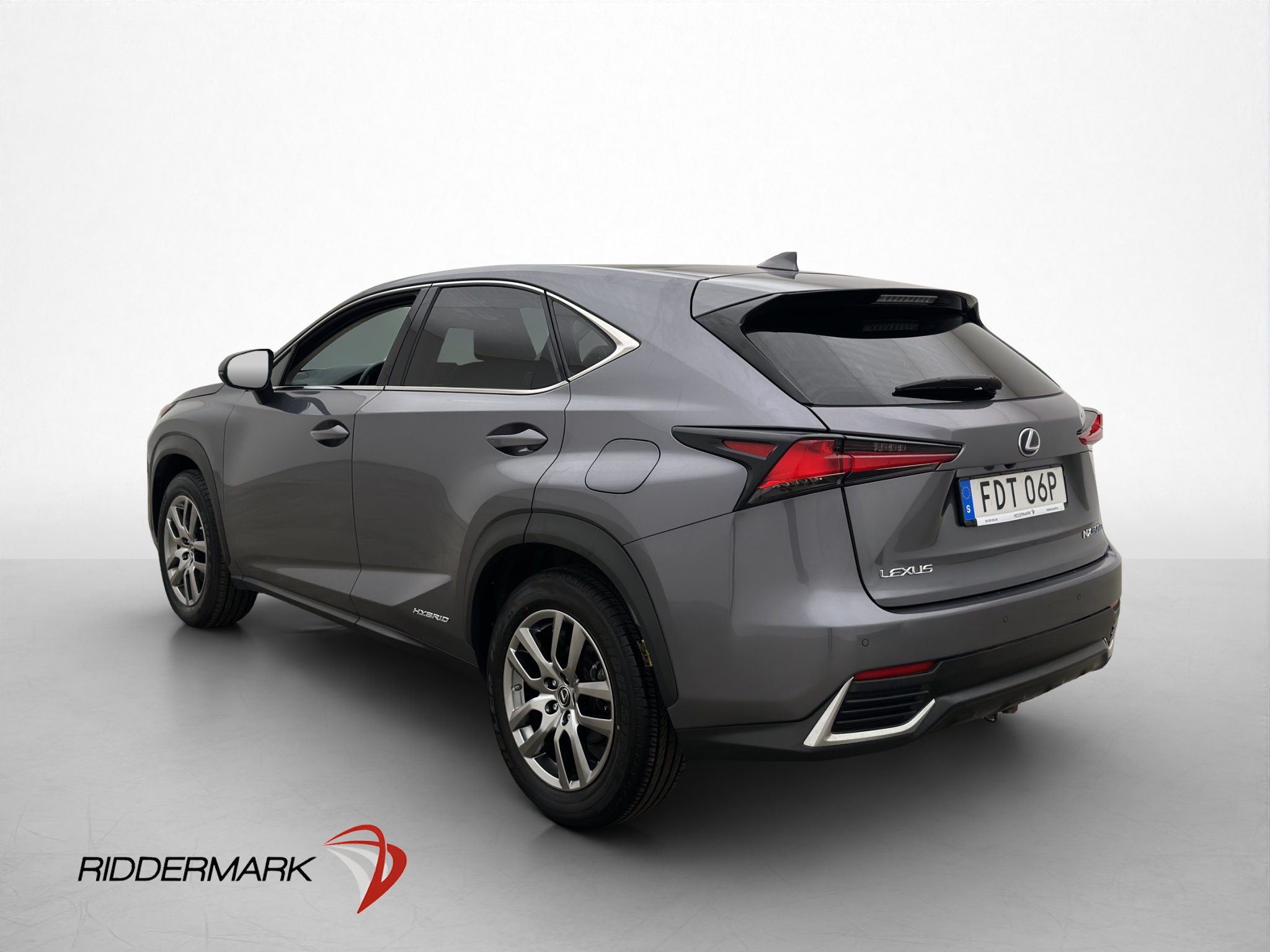 Lexus NX 300h AWD 2.5 AWD E-CVT, 197hp, 2019