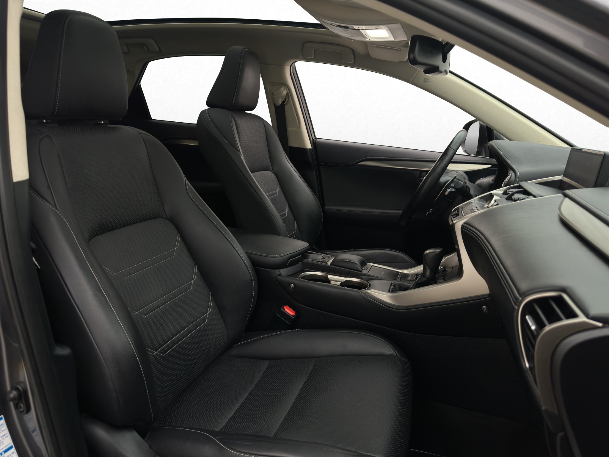 Lexus NX 300h AWD 2.5 AWD E-CVT, 197hp, 2019