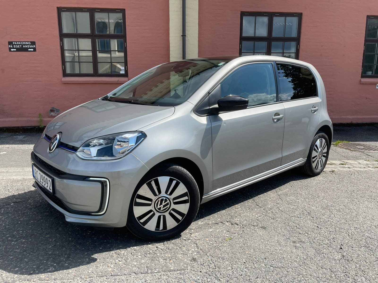 Volkswagen e-up!, 83ps, 2021