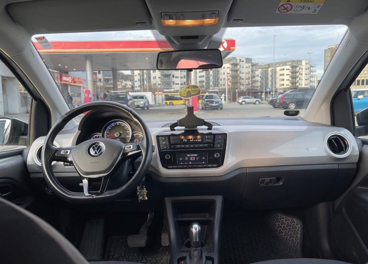 Volkswagen e-up!, 83ps, 2021