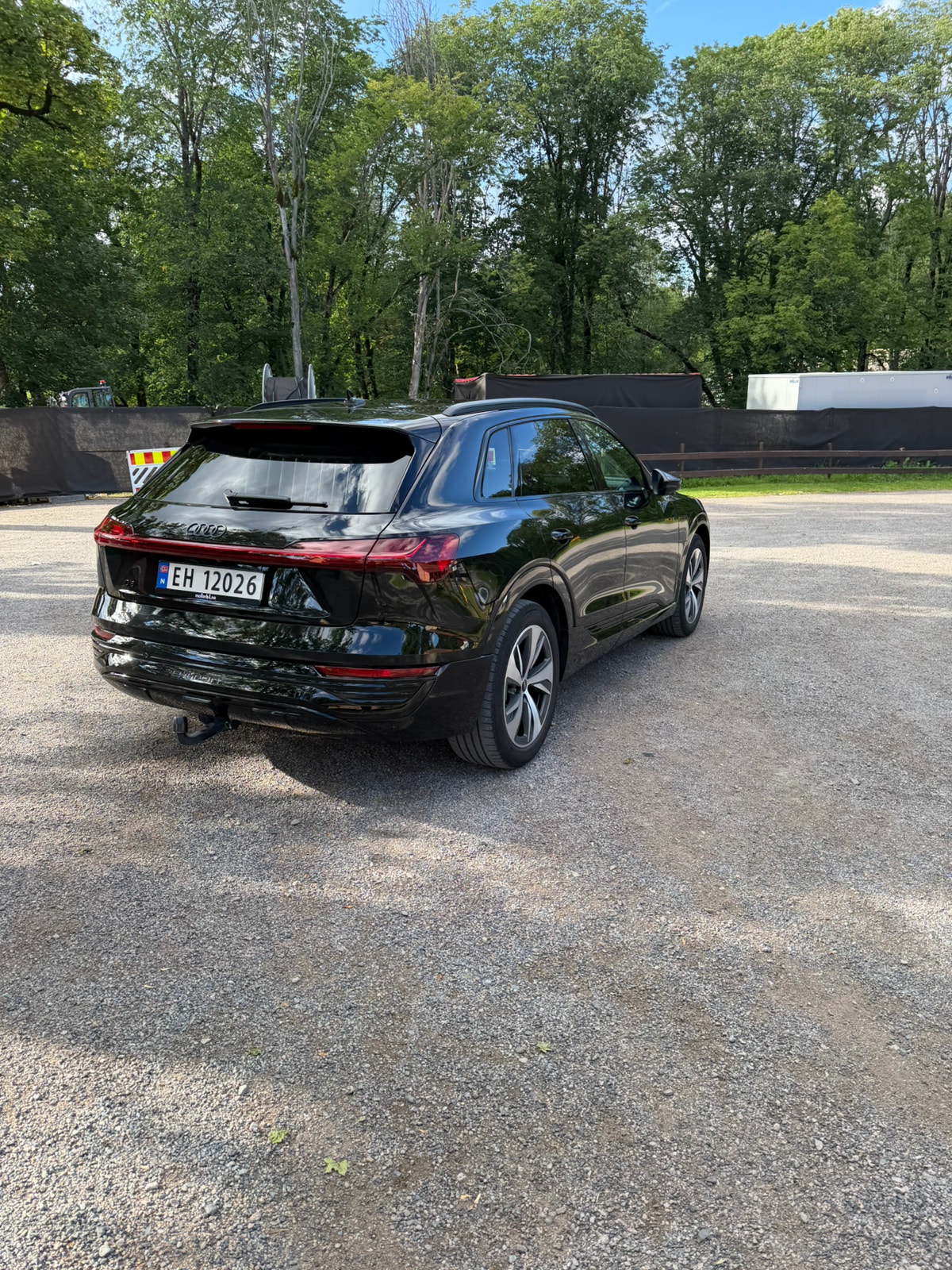 Audi Q8 50 e-tron quattro, 340hp, 2024