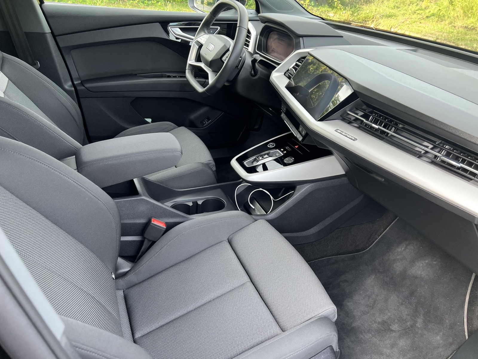 Audi Q4 45 e-tron, 286ps, 2025