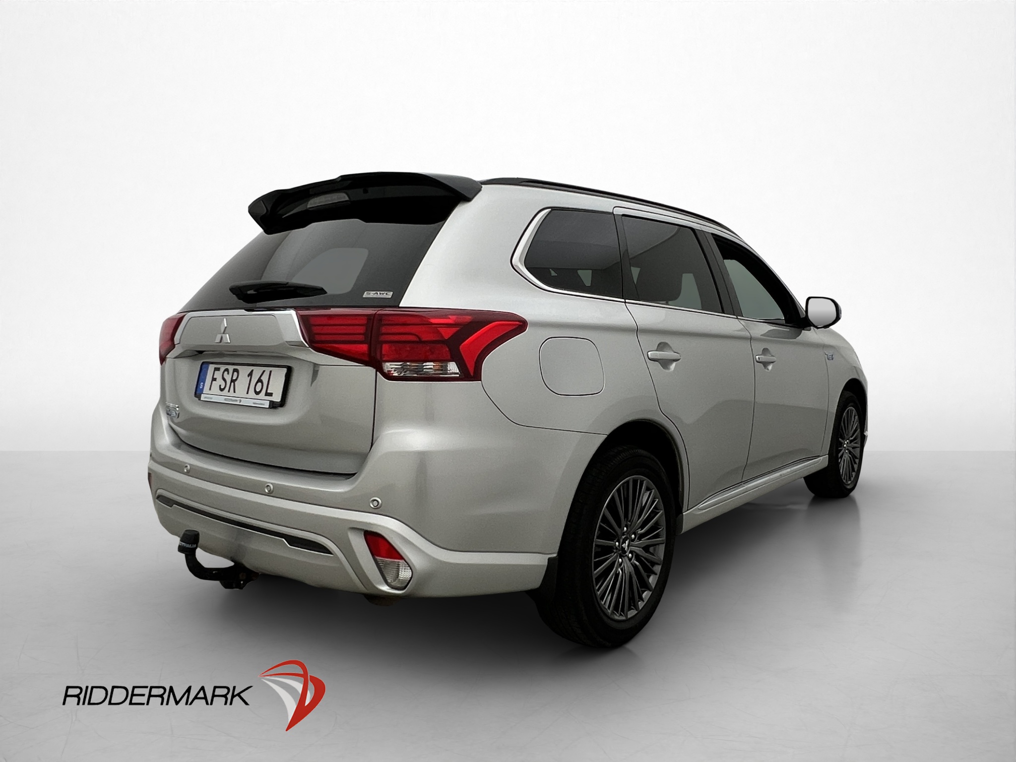 Mitsubishi Outlander PHEV CVT, 224hk, 2020