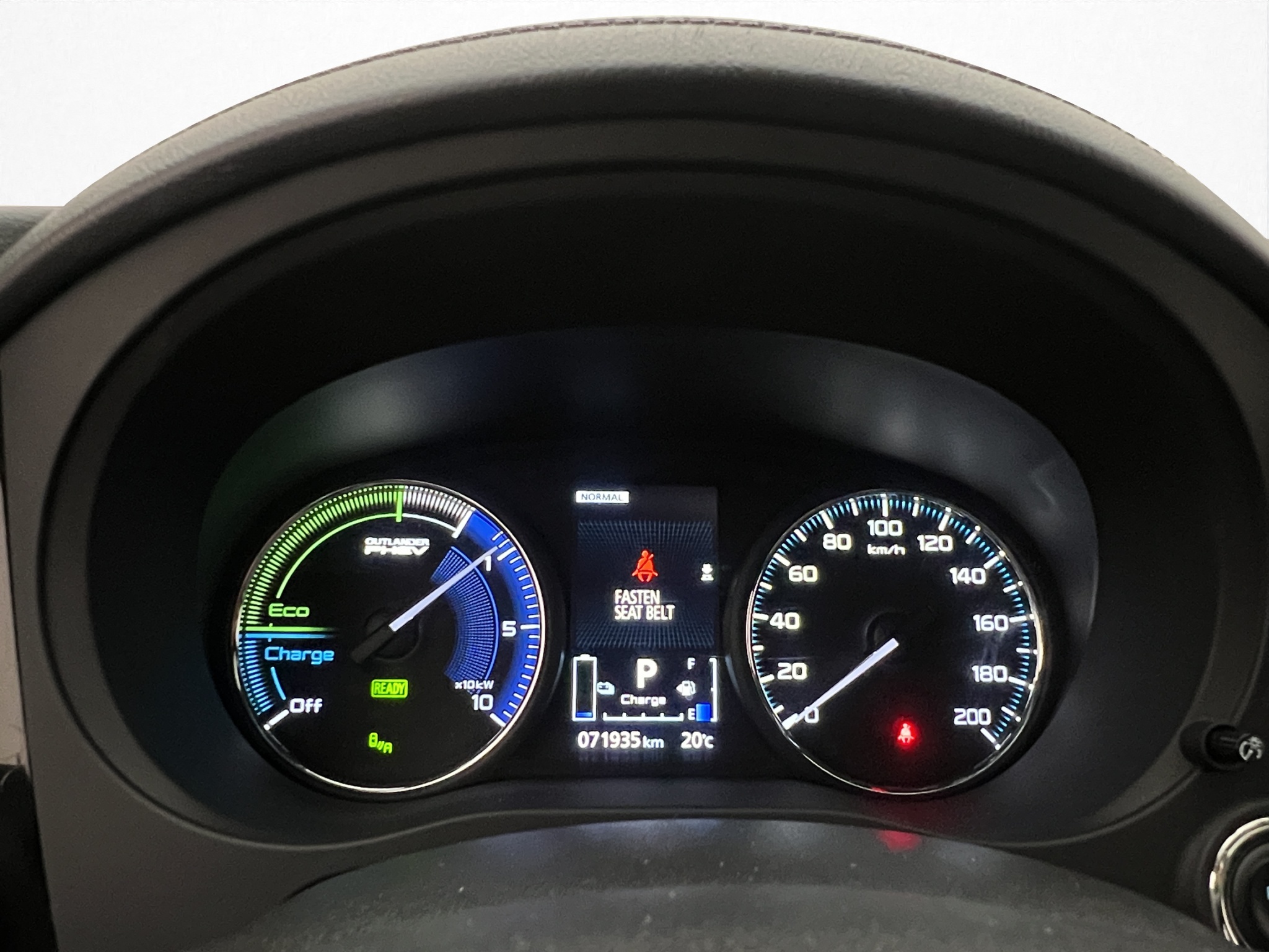 Mitsubishi Outlander PHEV CVT, 224hk, 2020