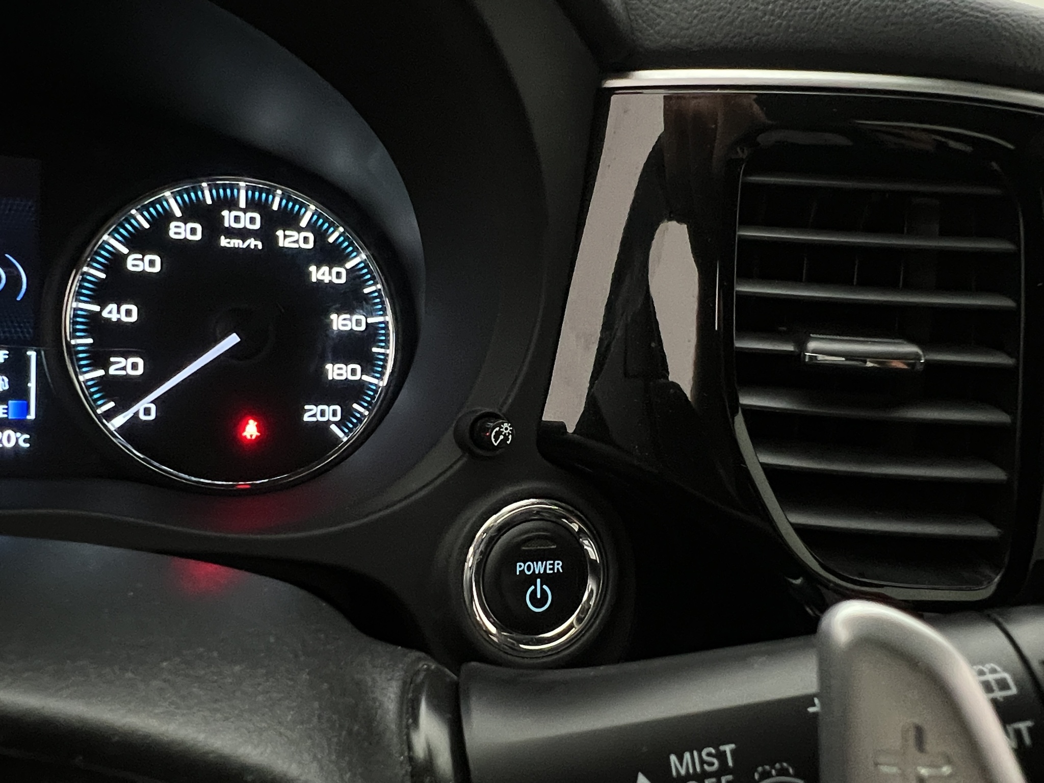 Mitsubishi Outlander PHEV CVT, 224hk, 2020